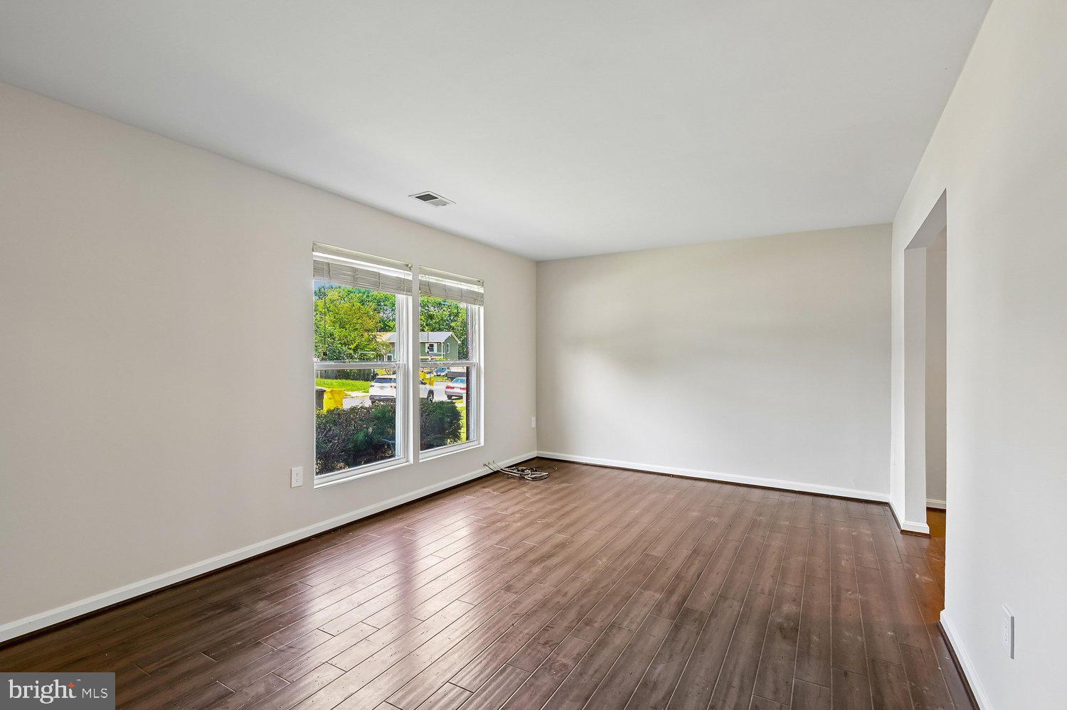 MAPLE RIDGE - Residential