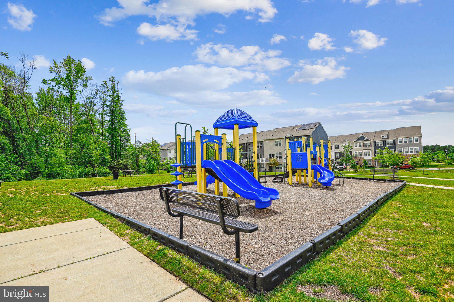 MAPLE RIDGE - Residential