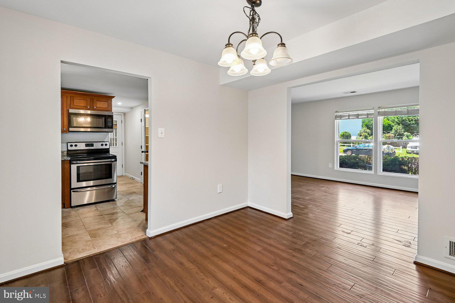 MAPLE RIDGE - Residential