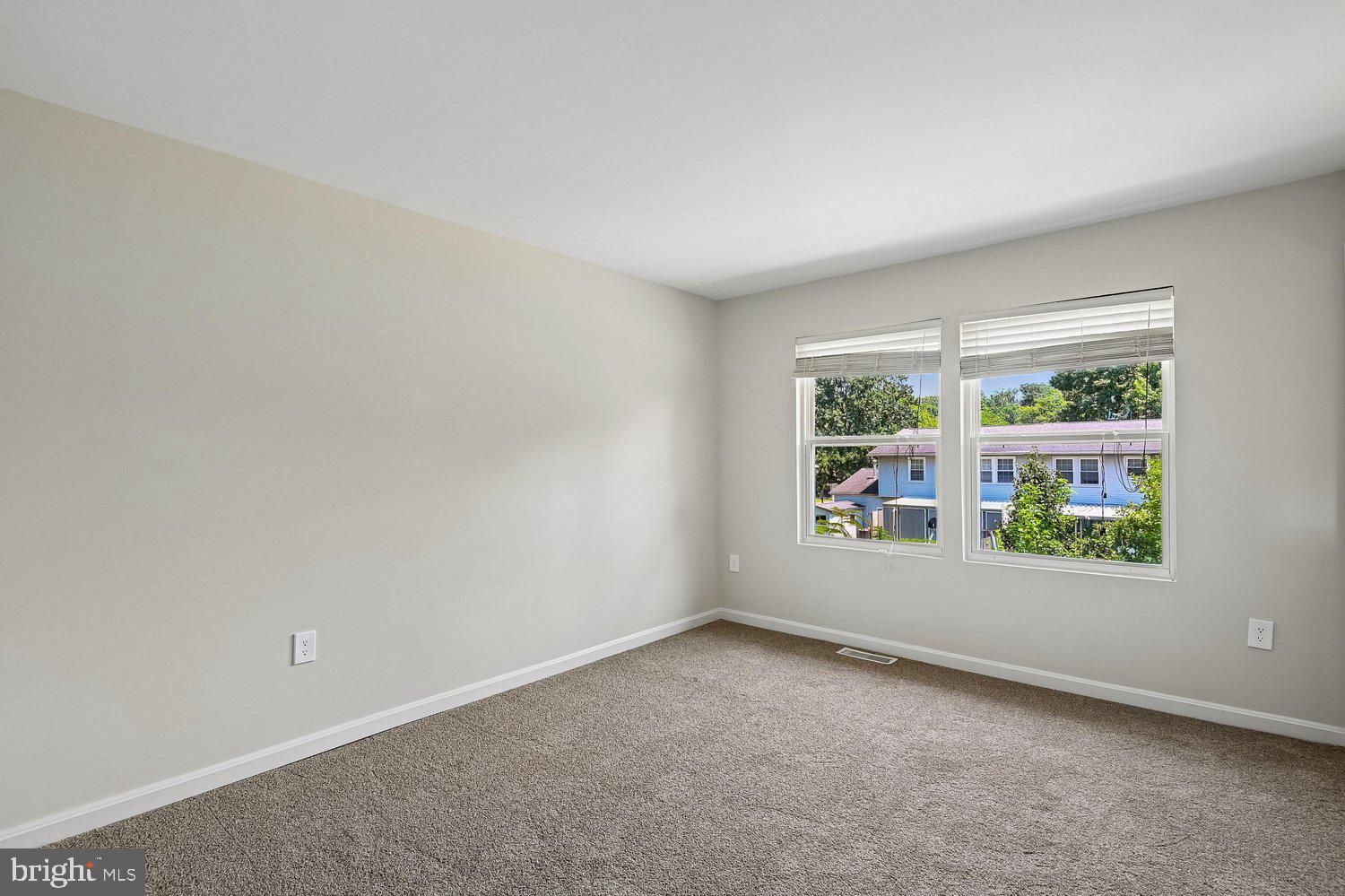 MAPLE RIDGE - Residential