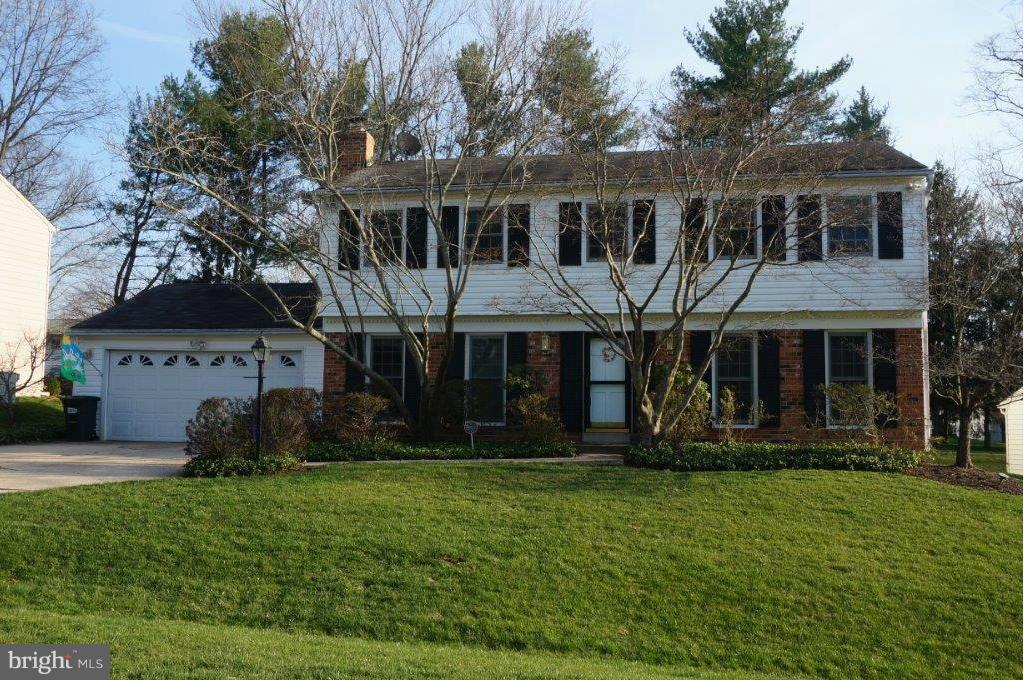 BEAUTIFULLY DESIGNED DESCRIBES THIS SPACIOUS 4 BEDROOM, 4 BATH COLONIAL W/2 FIREPLACES IN  DESIRED BEDFORDSHIRE SUBDIVISION.  FEATURES INCLUDE INLAID STYLE HARDWOOD FLOORS, MARBLE, CROWN MOLDING, OPEN KITCHEN W/UPGRADED CABINETS, ISLAND, DESK AREA, GRANITE COUNTERS, SKYLIGHTS, RECESSED LIGHTING AND MORE!  TAX RECORD DOES NOT ACCURATELY REFLECT SQ FT.  DON'T MISS THIS ONE!!