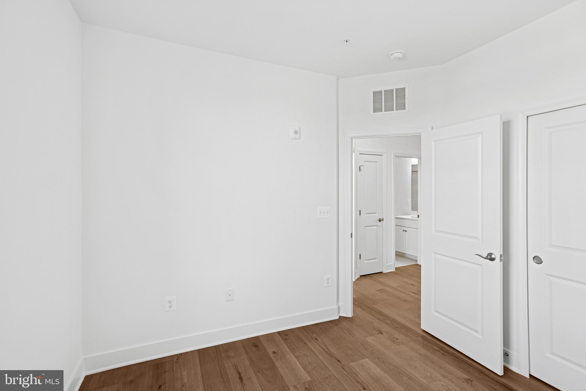 LOCKE LANDING - Residential