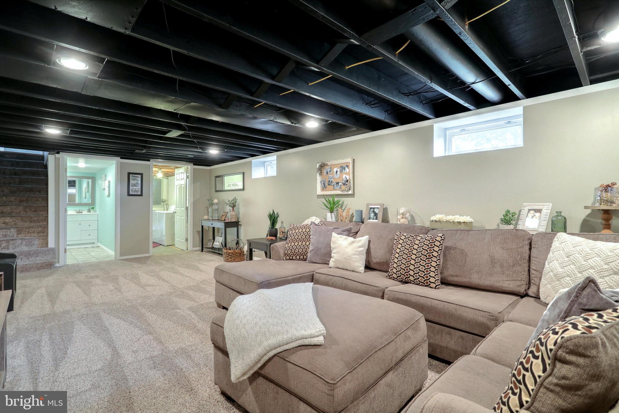 YORK TWP - Residential