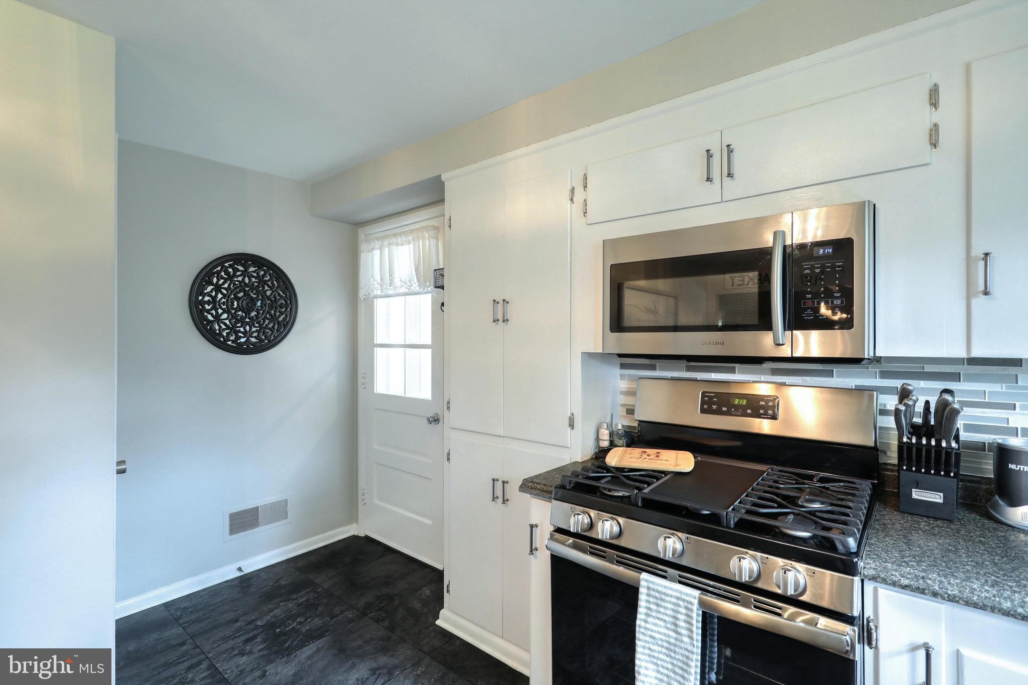 YORK TWP - Residential