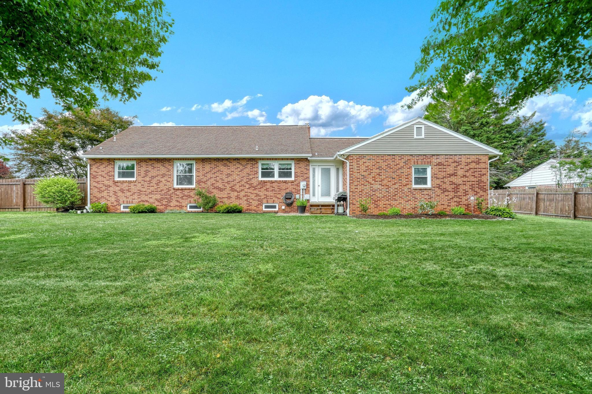 YORK TWP - Residential