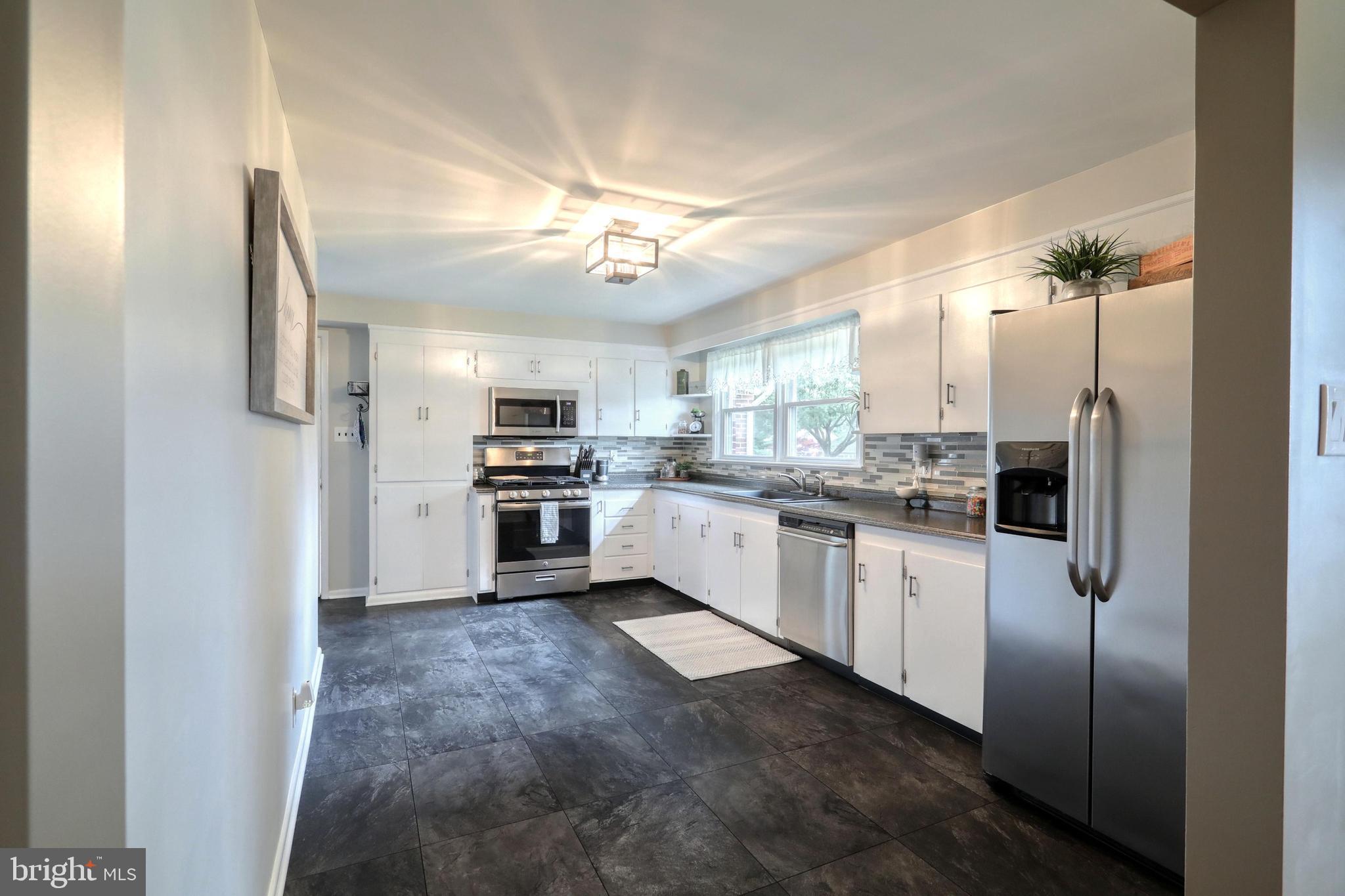 YORK TWP - Residential