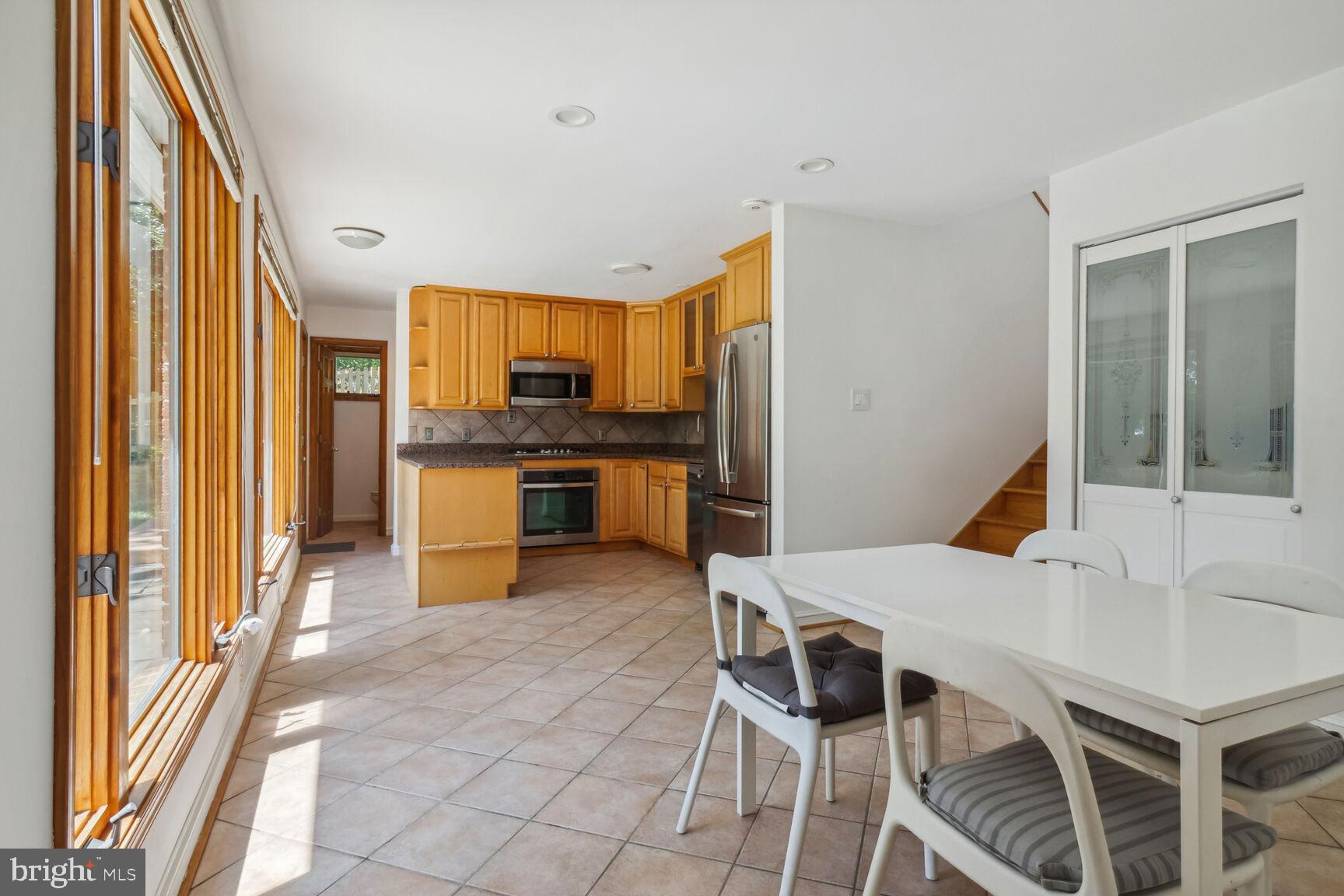 BREN MAR PARK - Residential