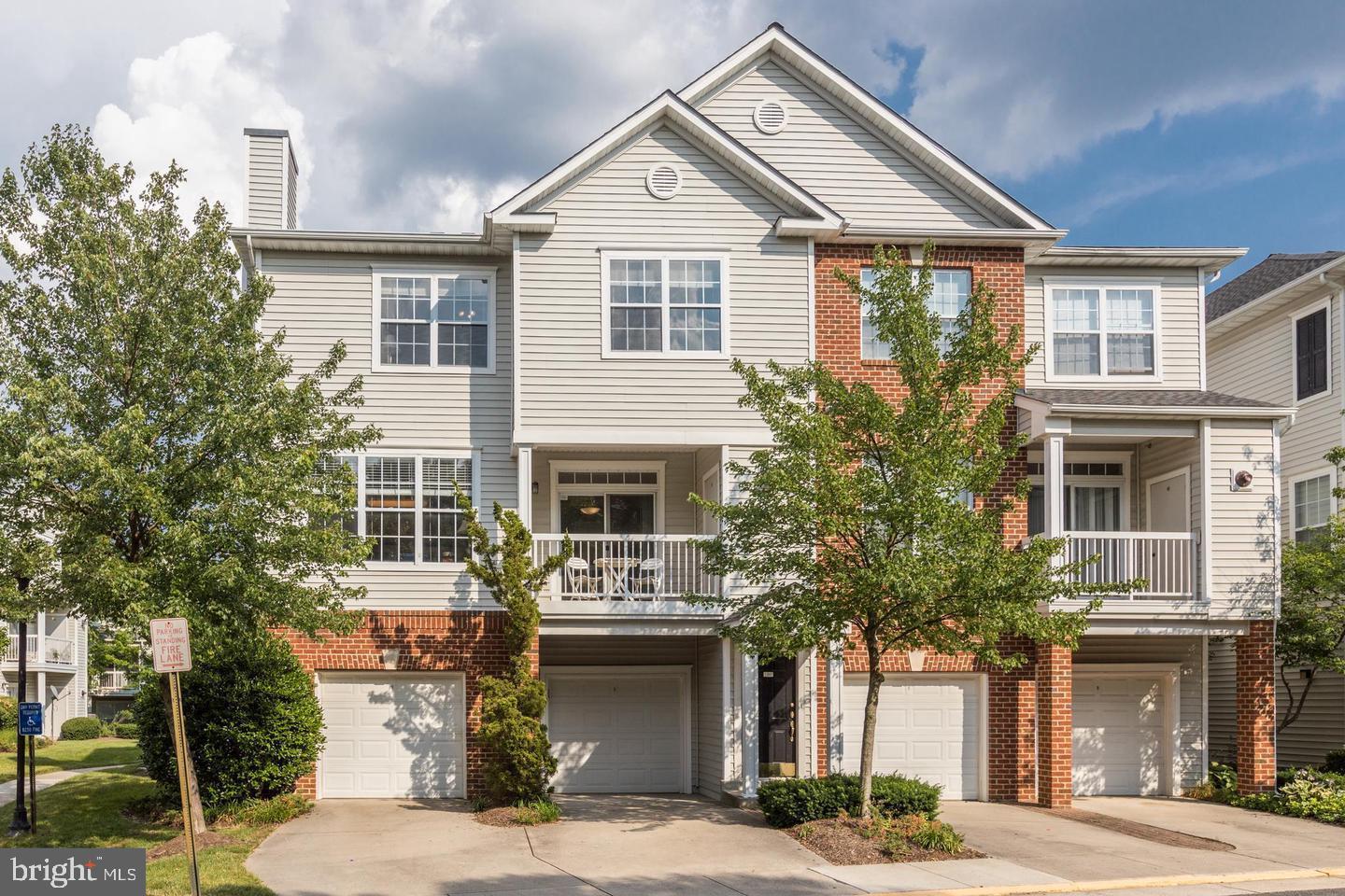 FOX MILL STATION - Residential Lease