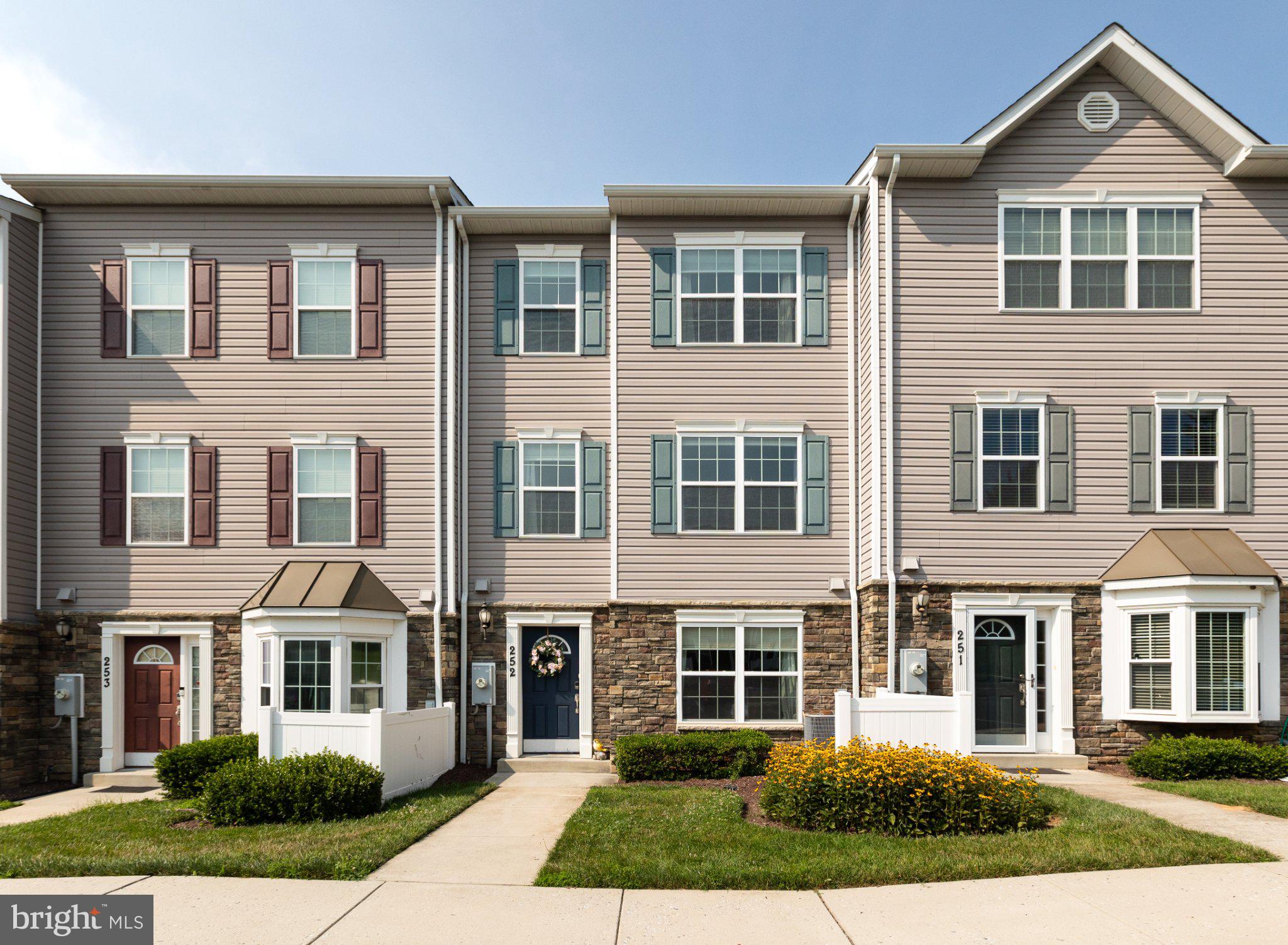 RESERVOIR RIDGE - Residential