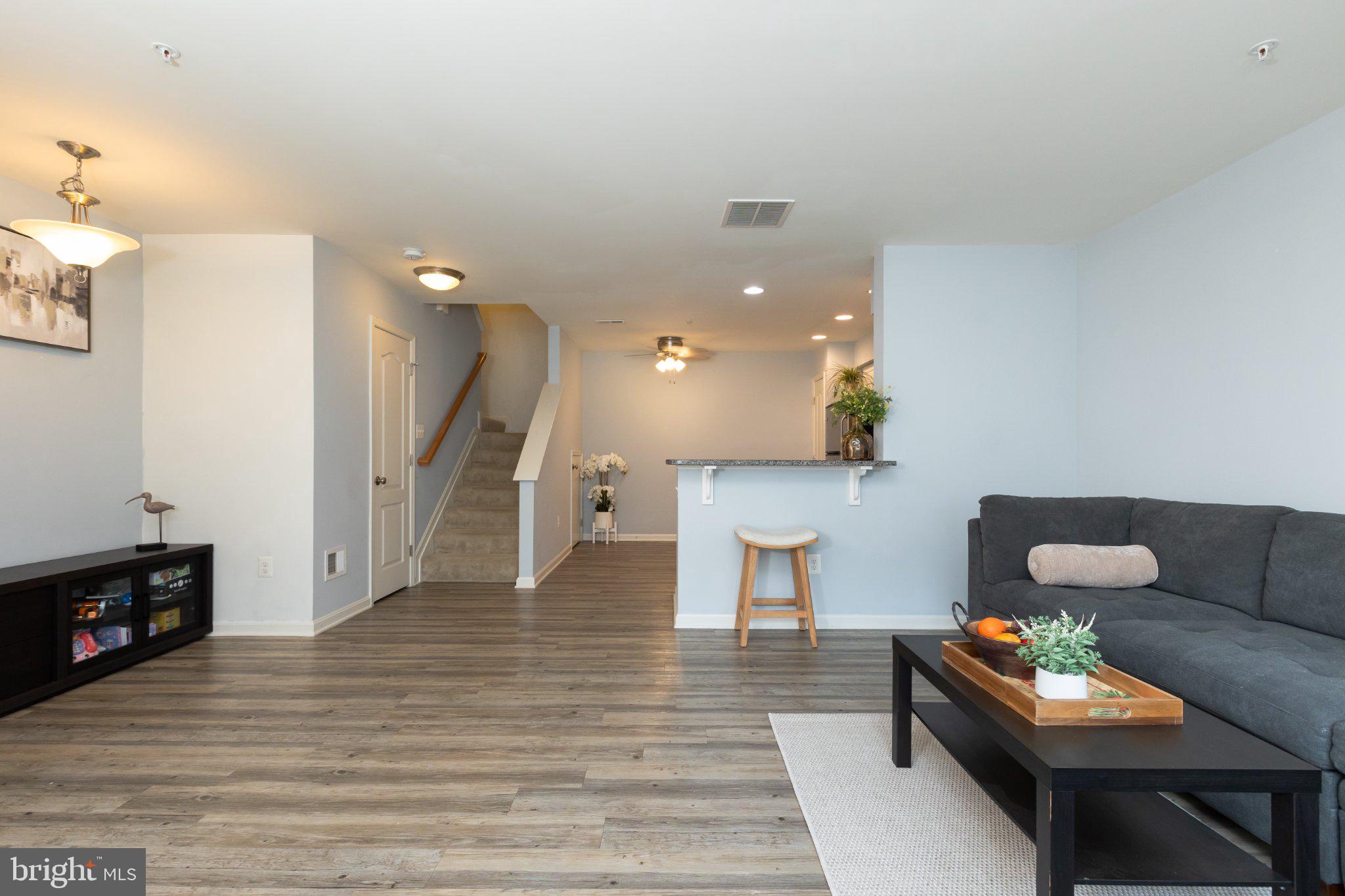RESERVOIR RIDGE - Residential