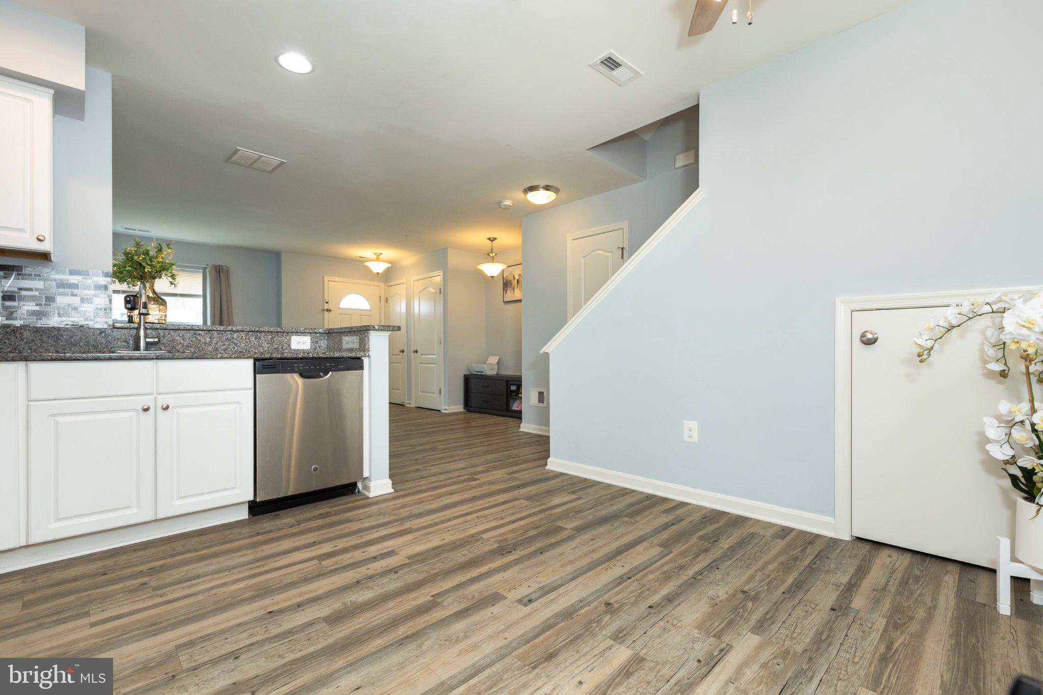 RESERVOIR RIDGE - Residential