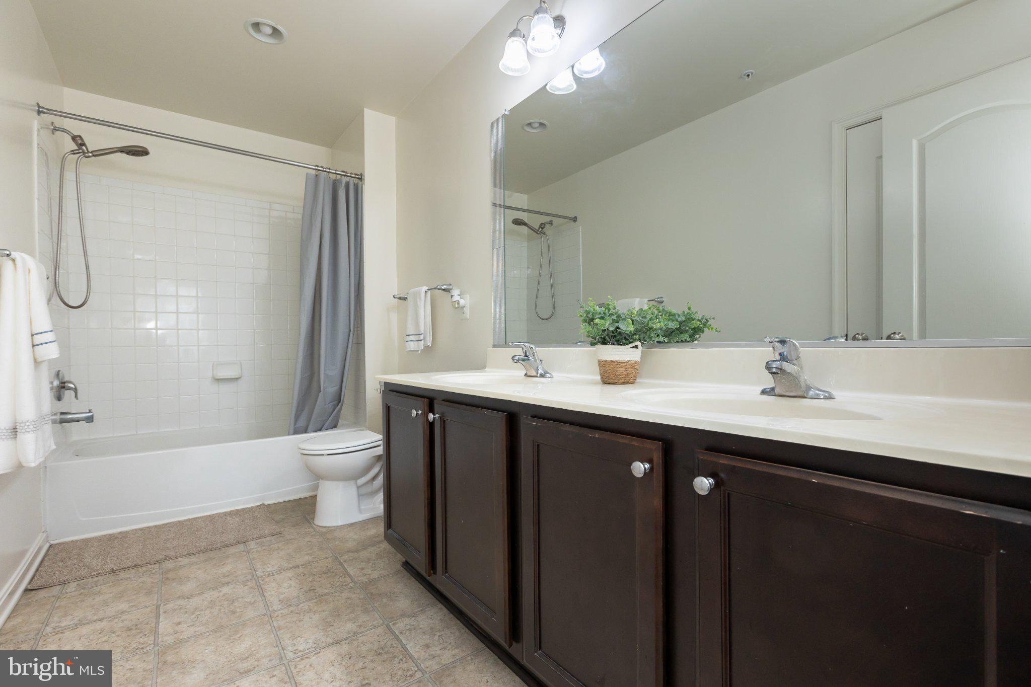 RESERVOIR RIDGE - Residential