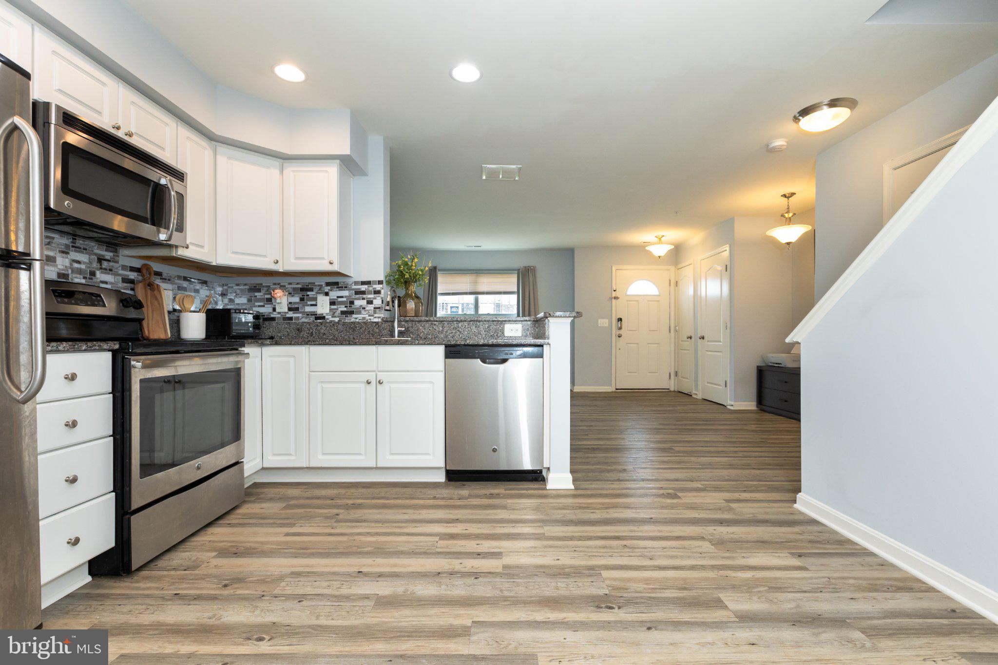 RESERVOIR RIDGE - Residential