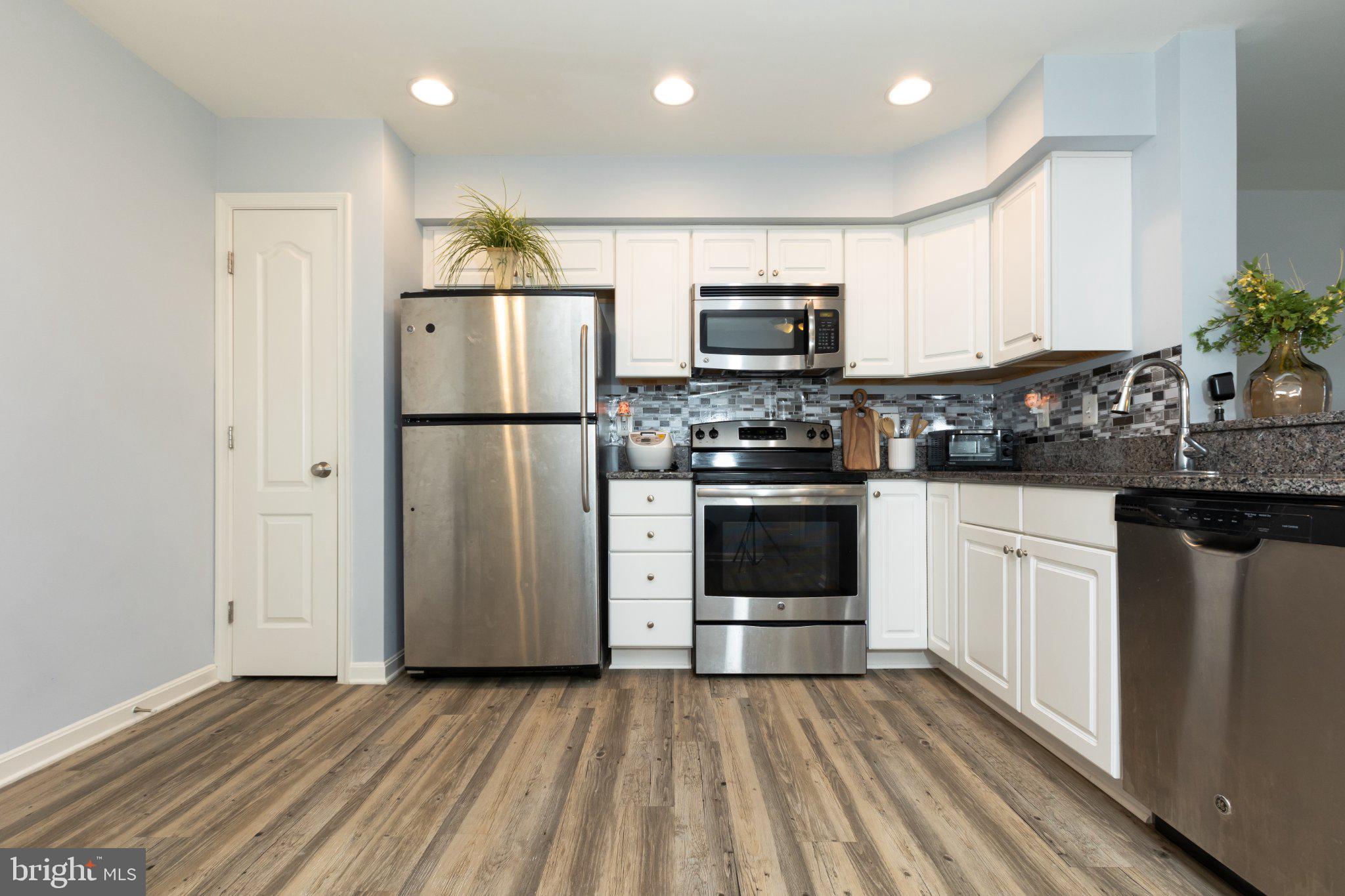 RESERVOIR RIDGE - Residential