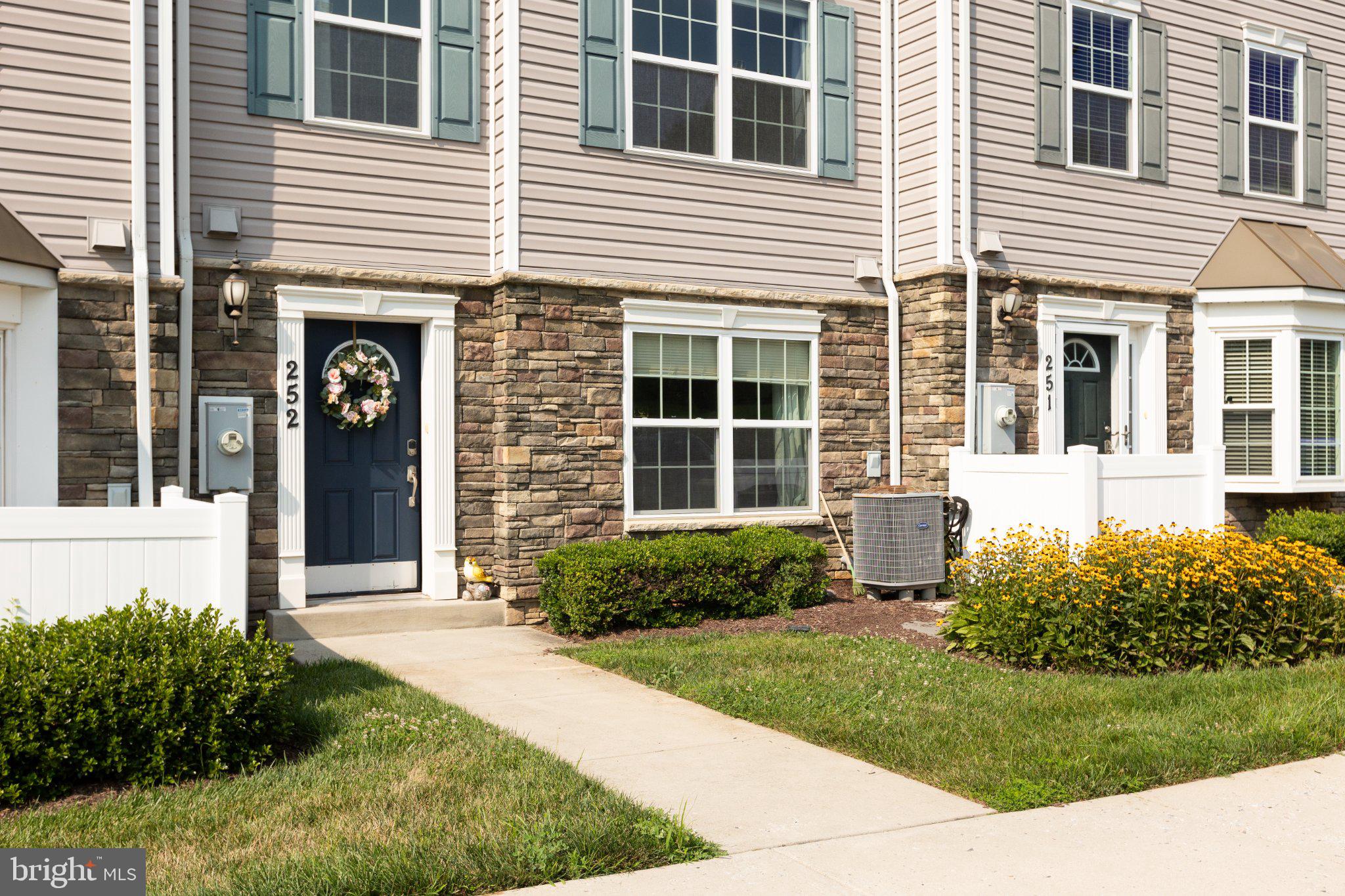 RESERVOIR RIDGE - Residential