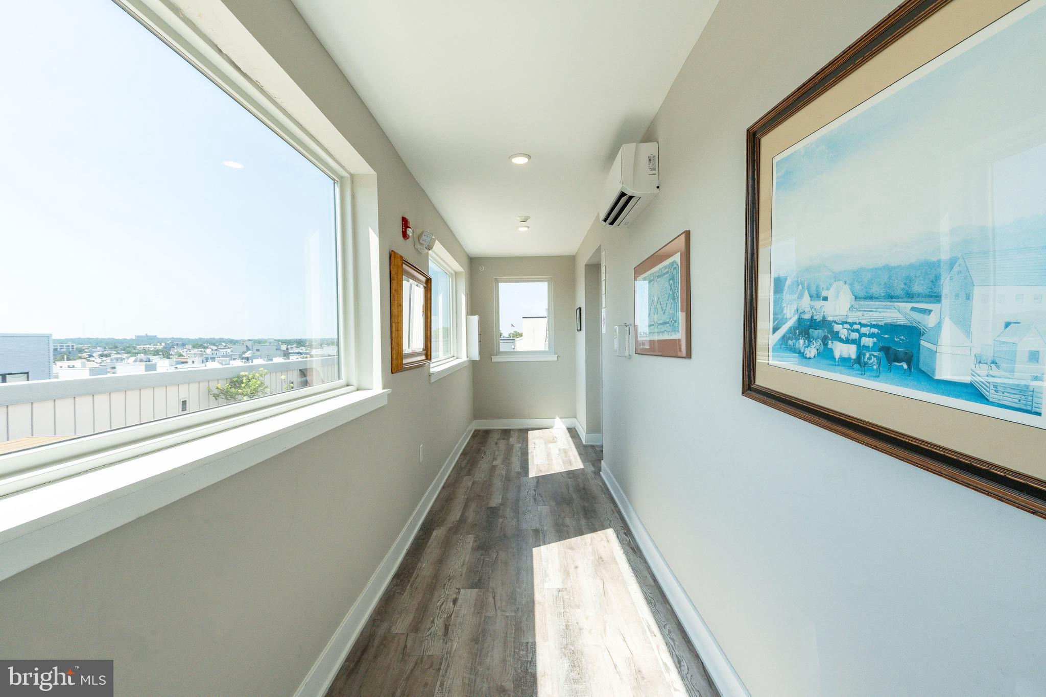 FAIRMOUNT - Commercial Sale