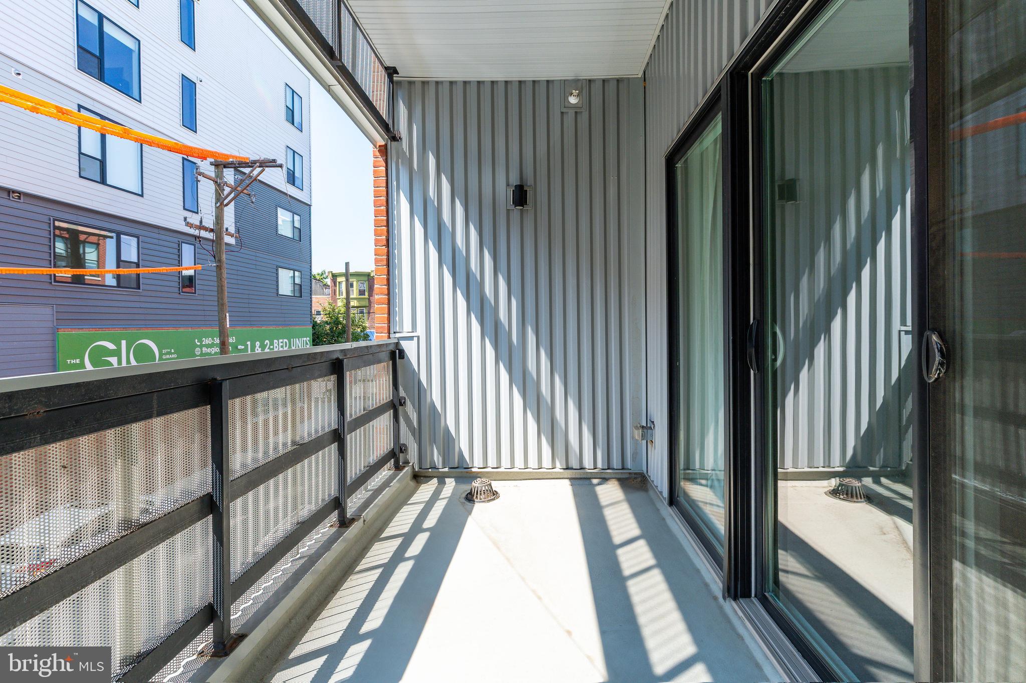 FAIRMOUNT - Commercial Sale