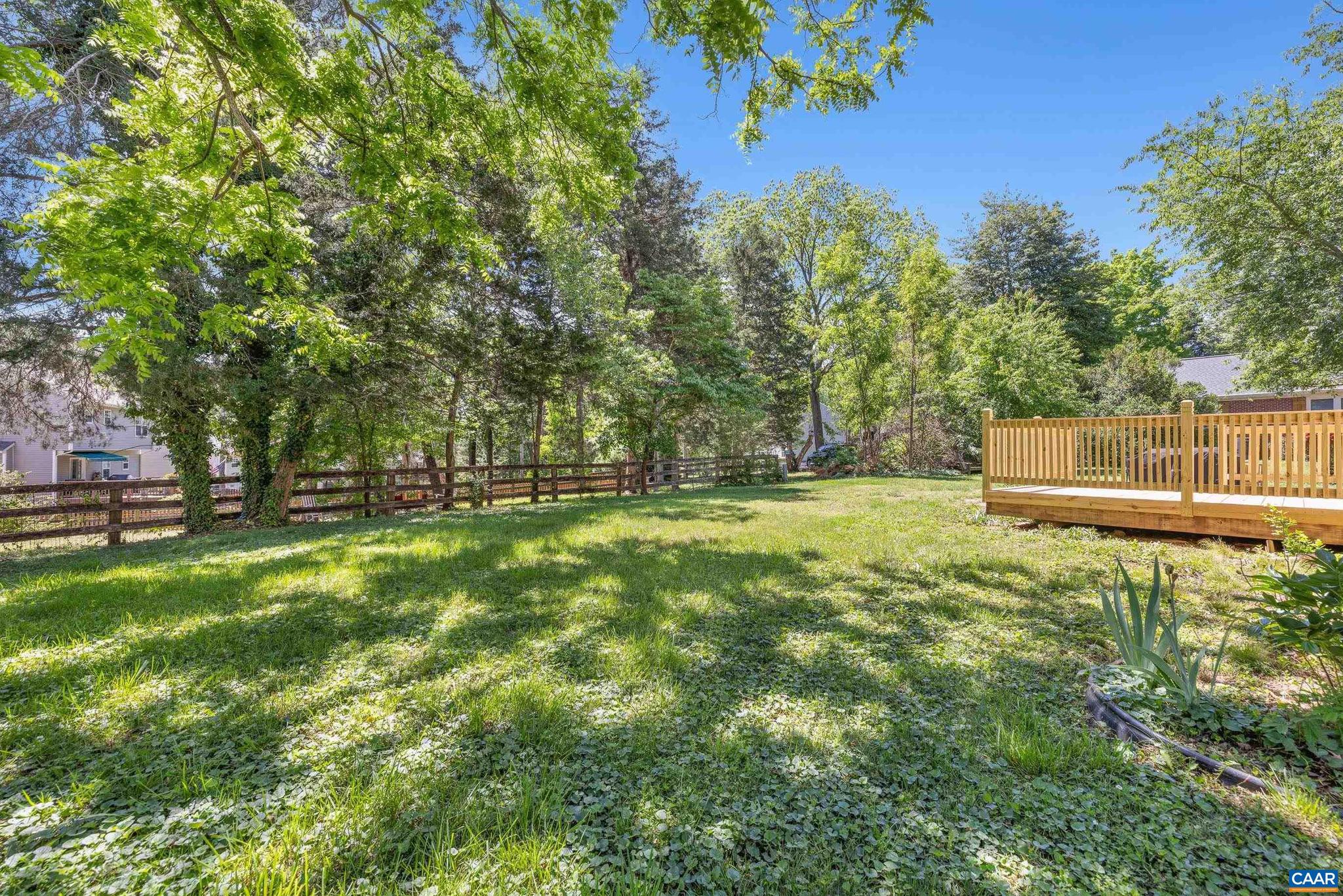 LAKE MONTICELLO - Residential