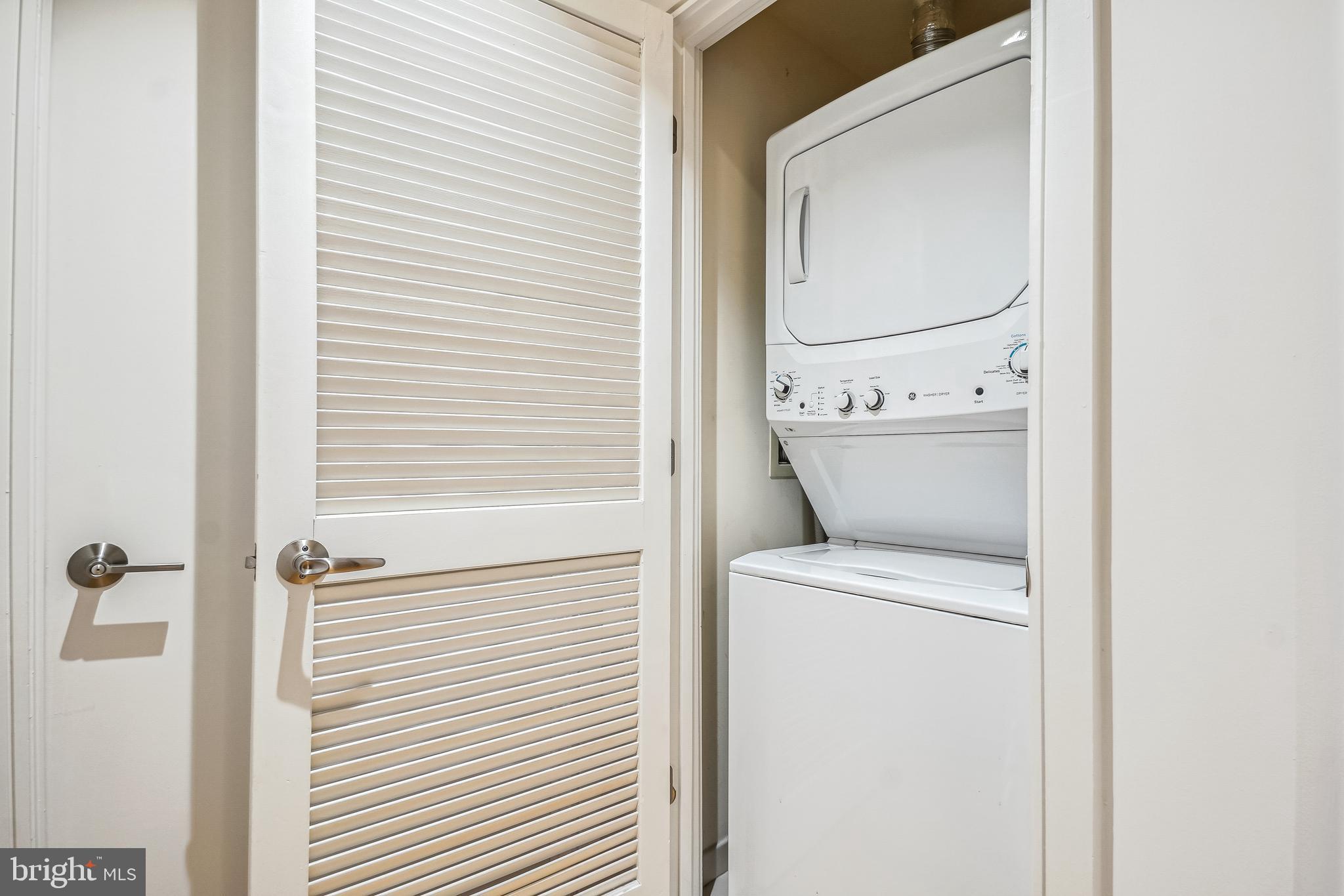 ADAGIO - Residential Lease