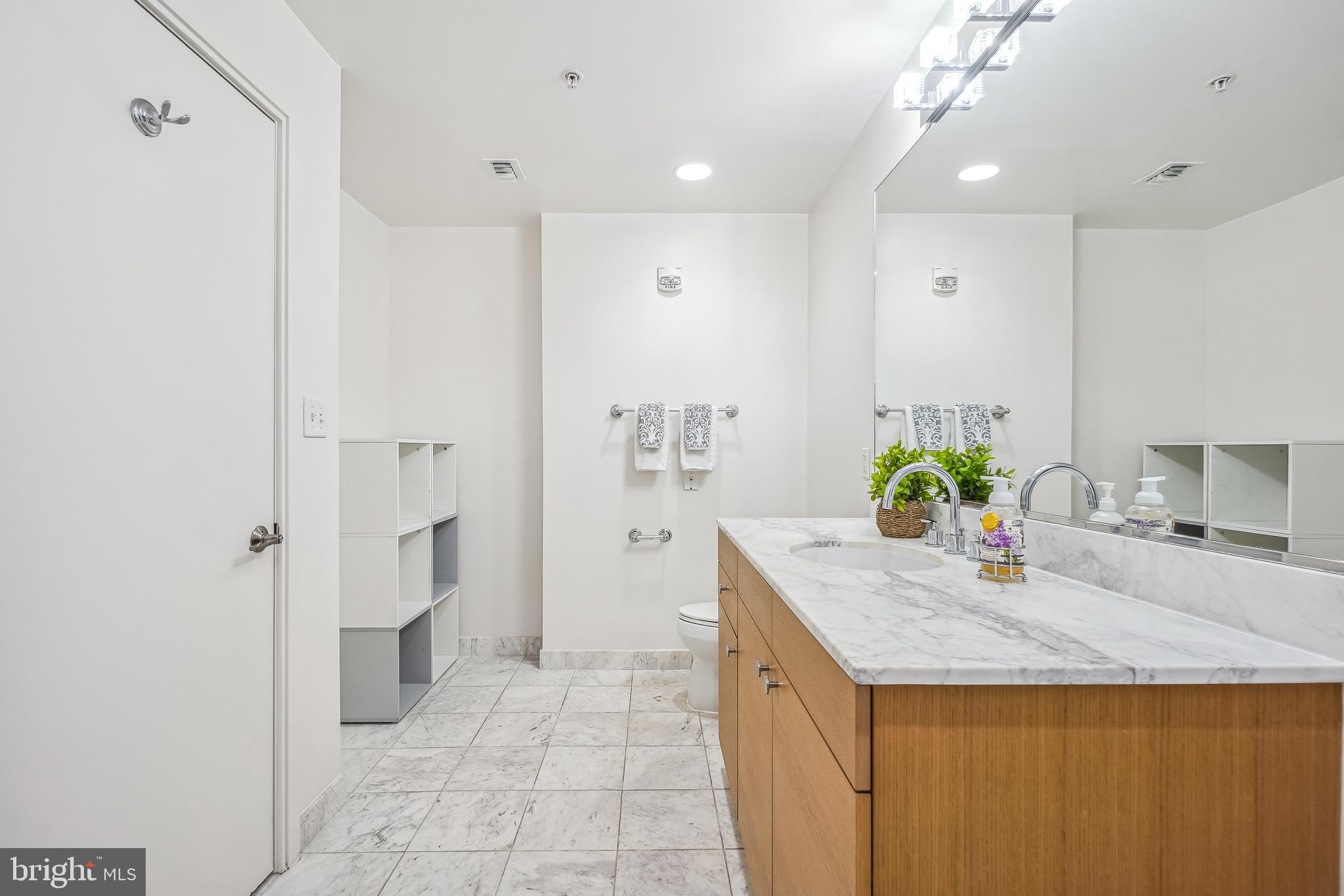 ADAGIO - Residential Lease