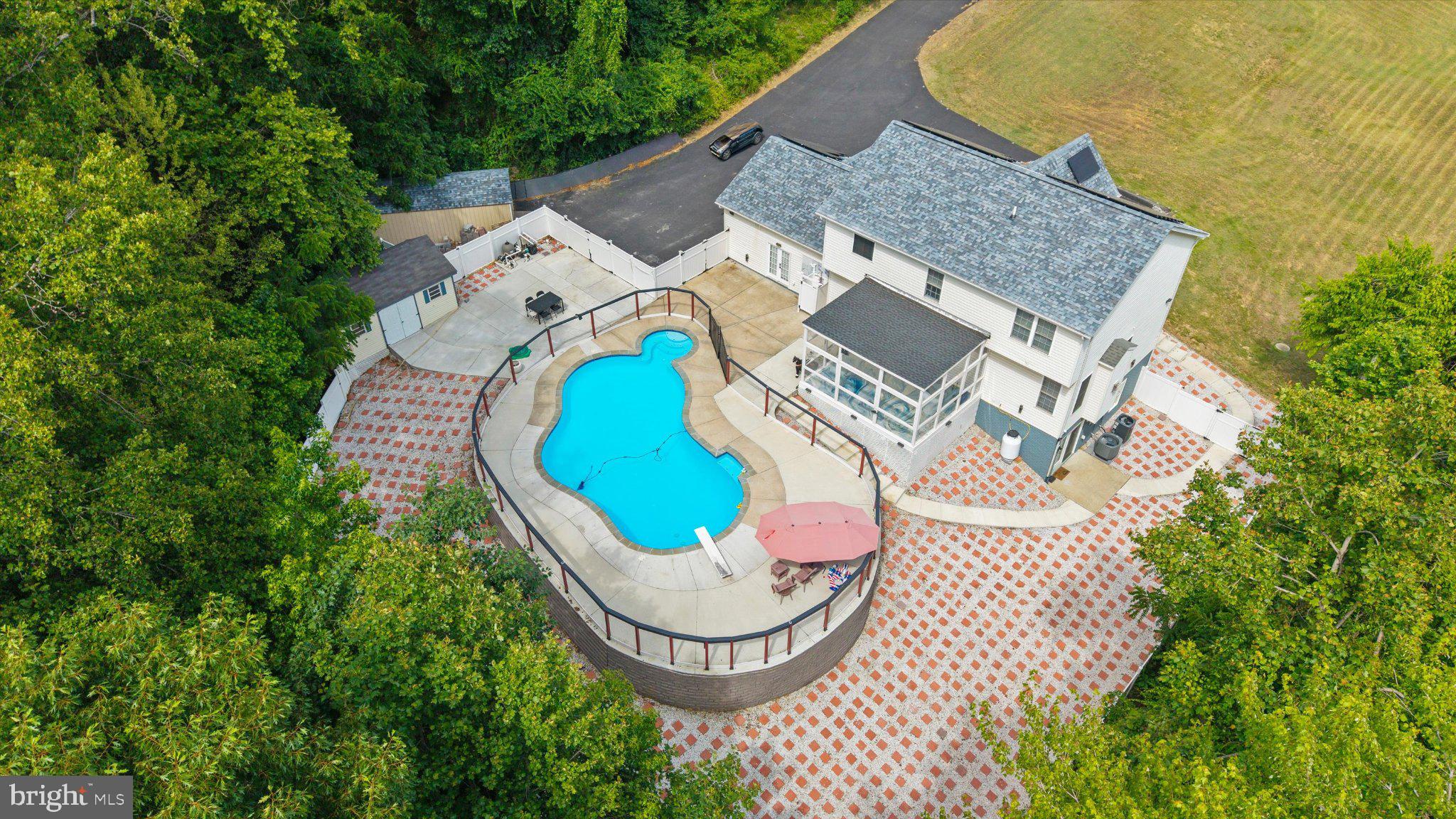 FOX FIELD - Residential