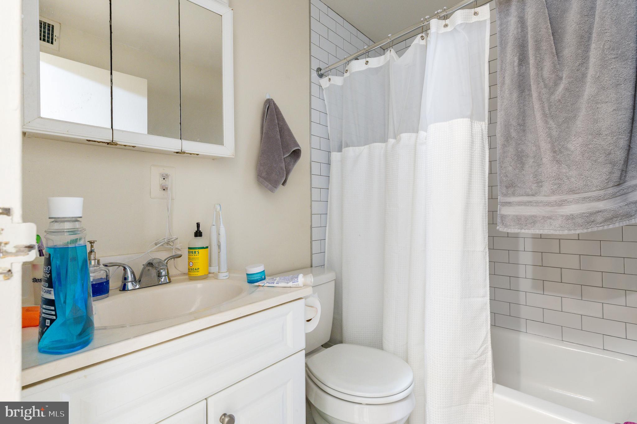 WASHINGTON SQ WEST - Commercial Sale