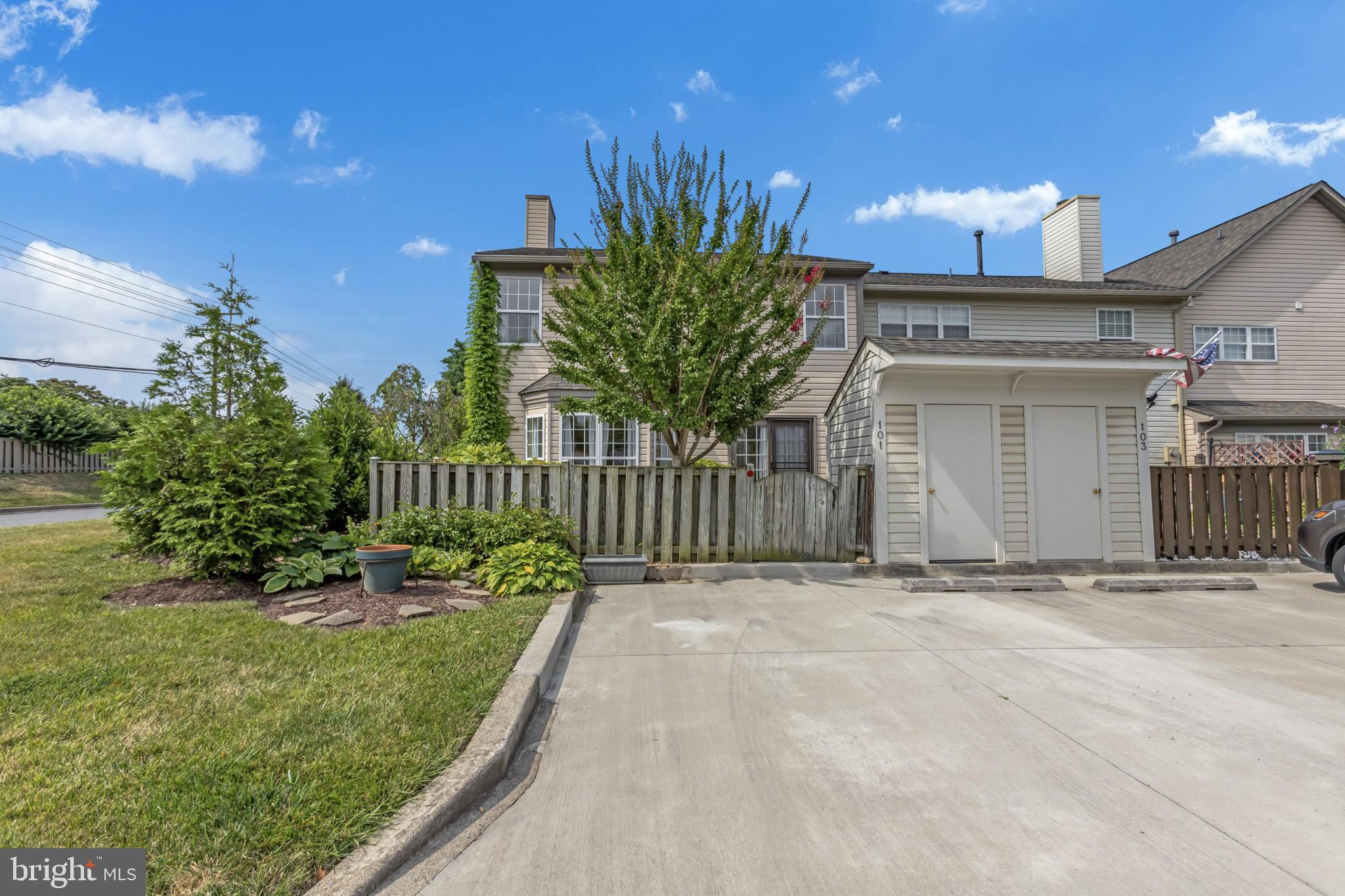 WATERFORD - Residential
