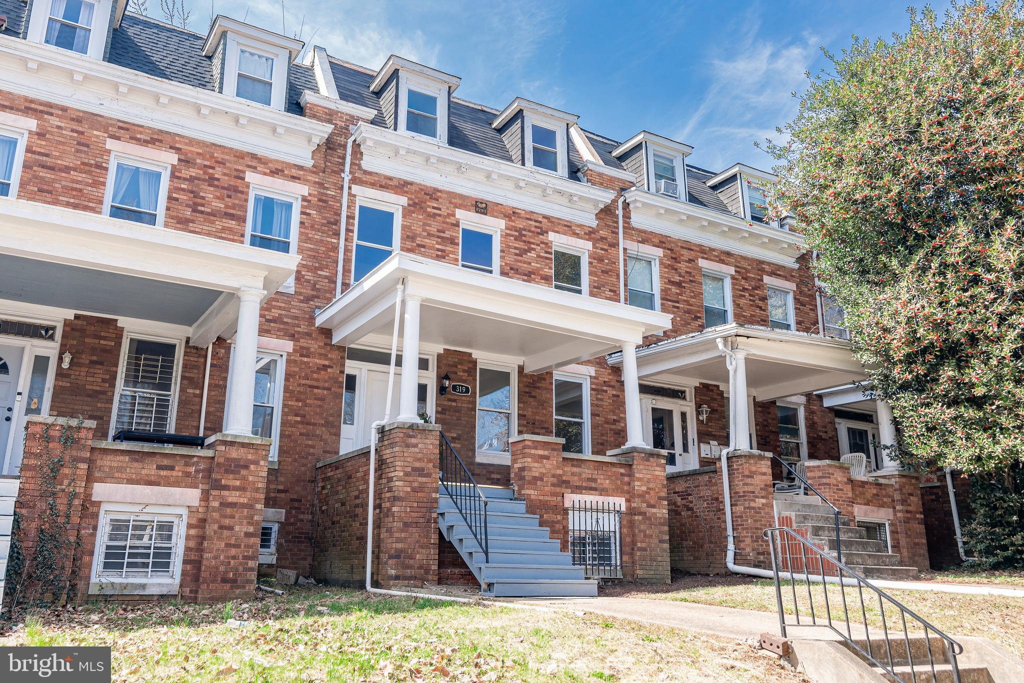 OAKENSHAWE - Residential