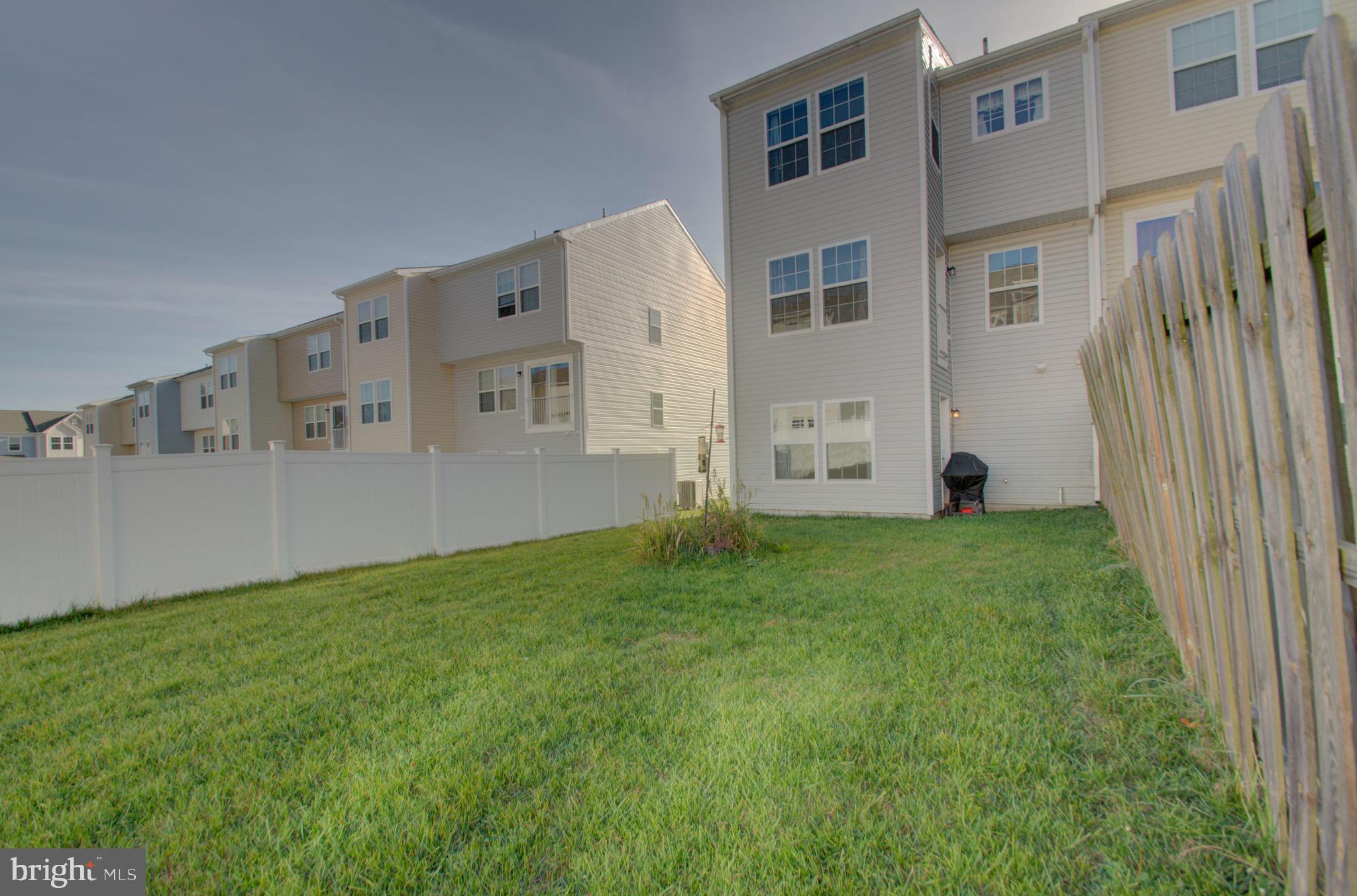STONEBROOK VILLAGE - Residential