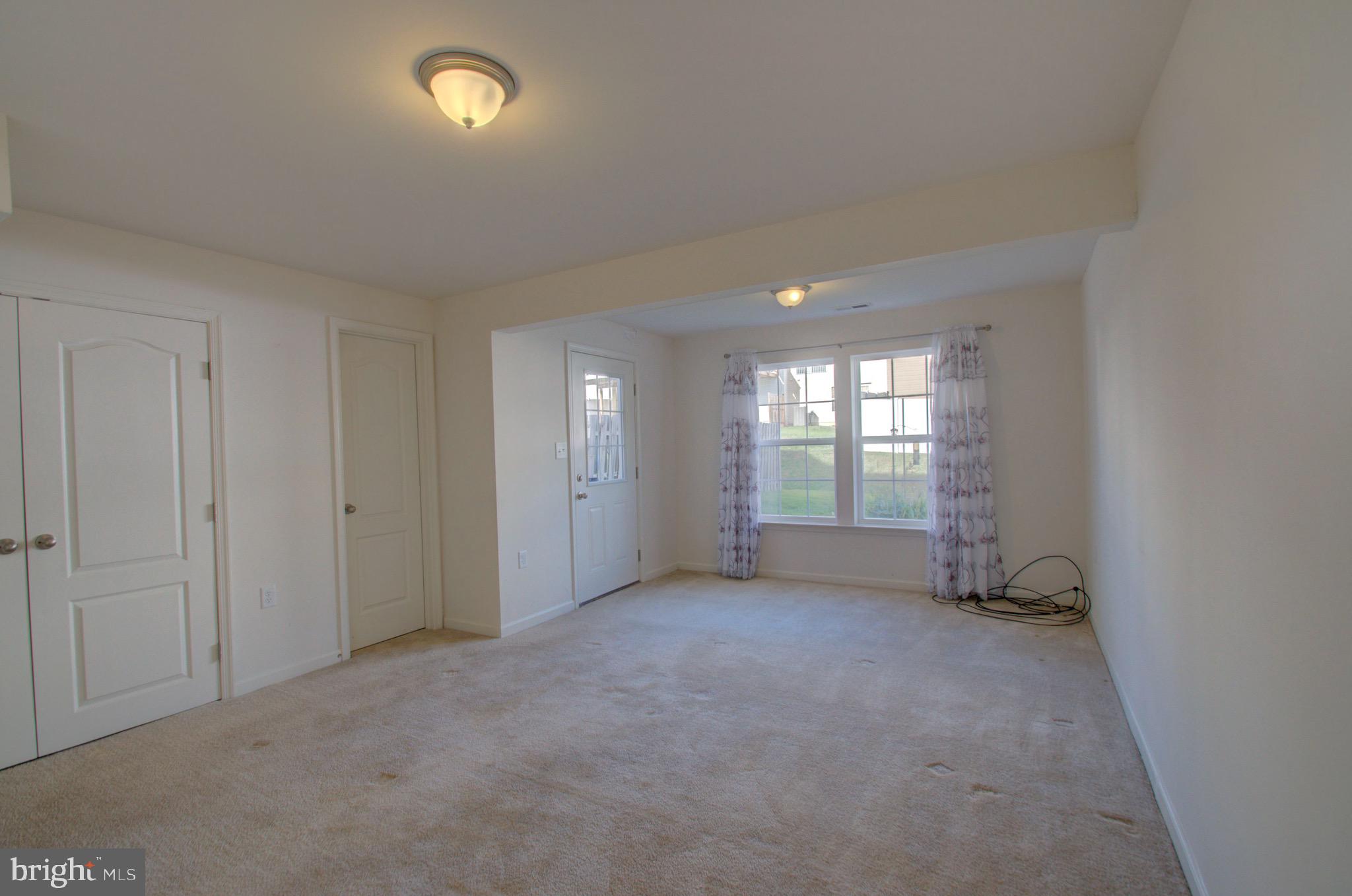 STONEBROOK VILLAGE - Residential