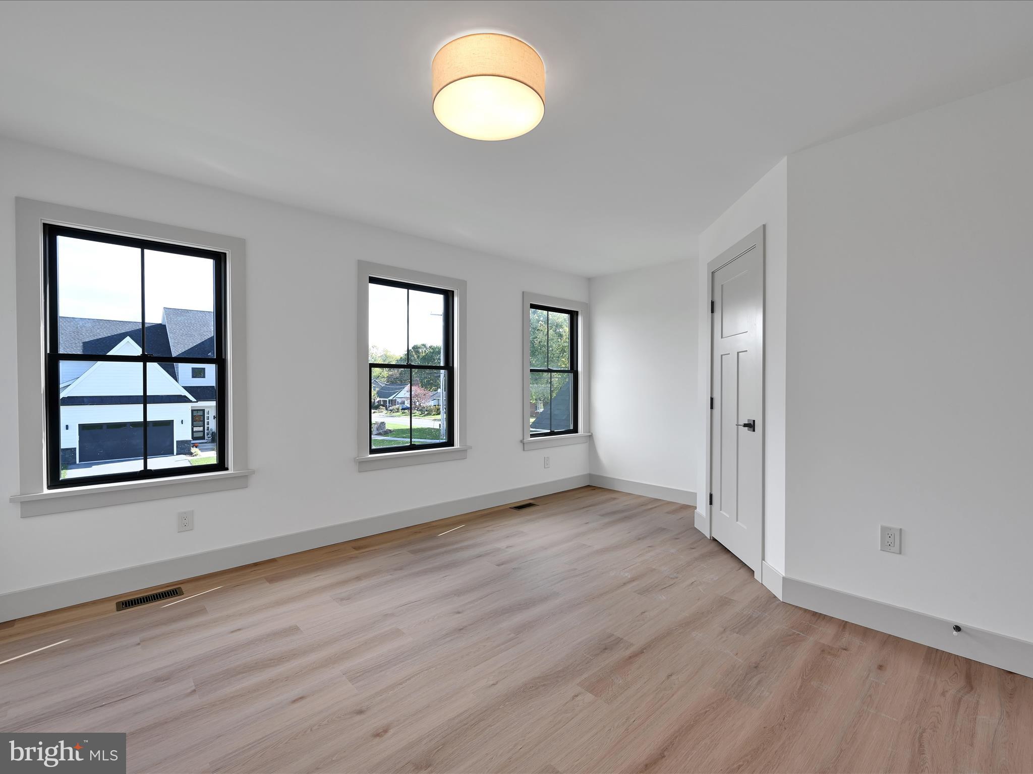 HAYDN MANOR - Residential