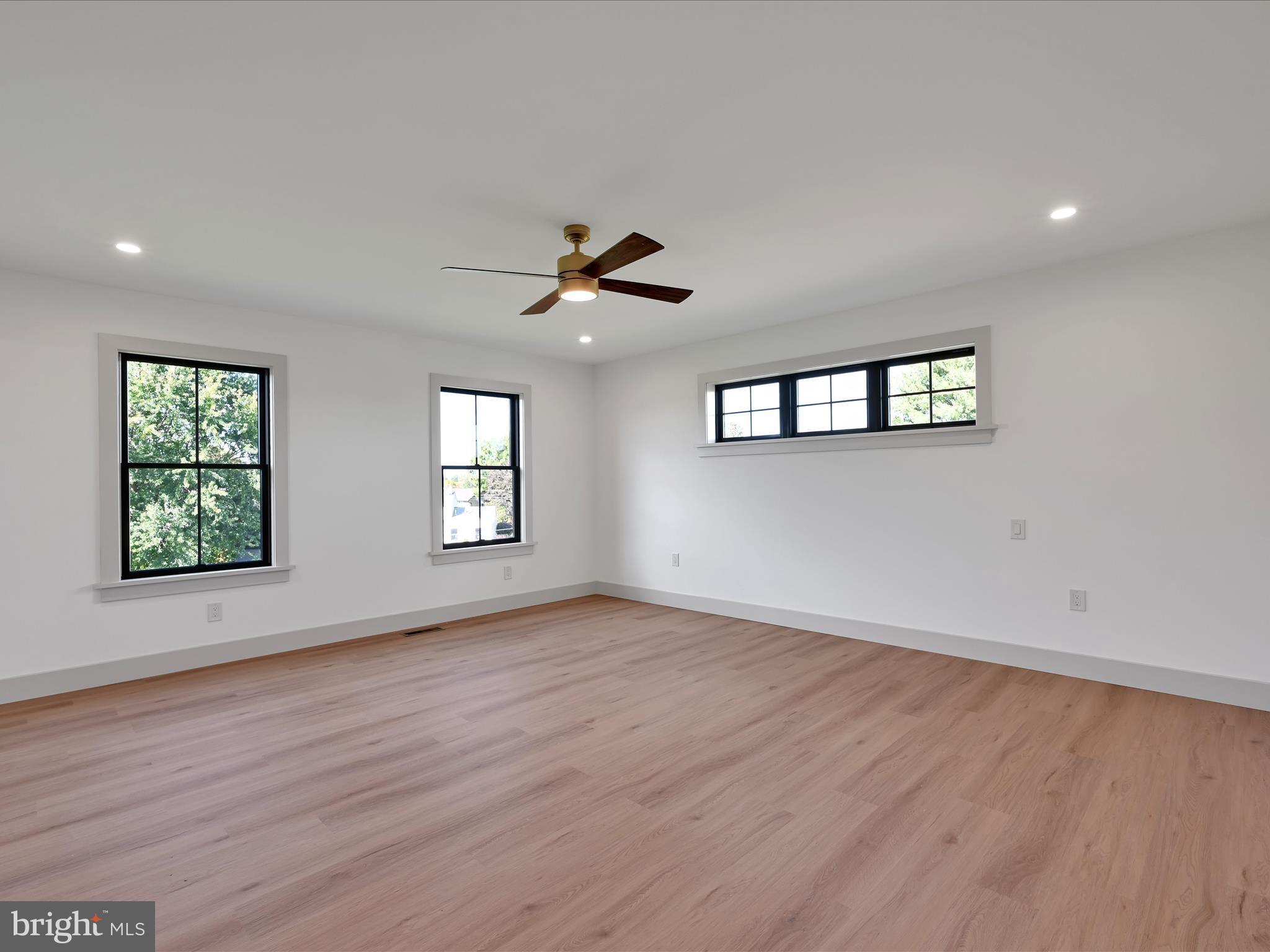 HAYDN MANOR - Residential