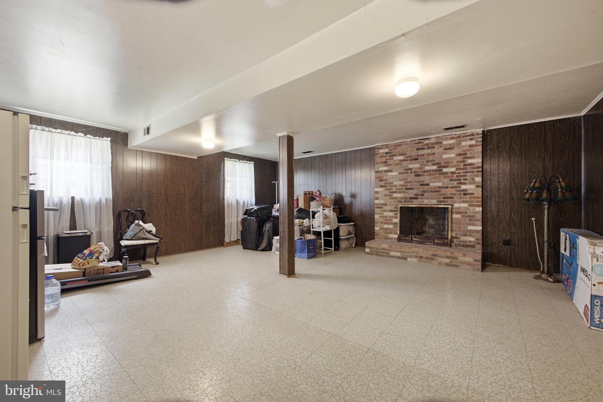 MC LEAN WEST - Residential