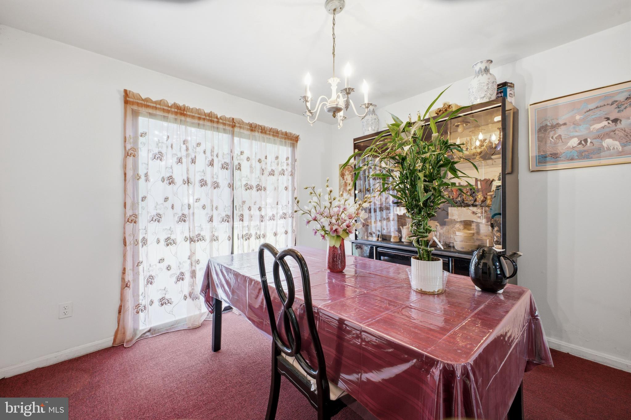 MC LEAN WEST - Residential