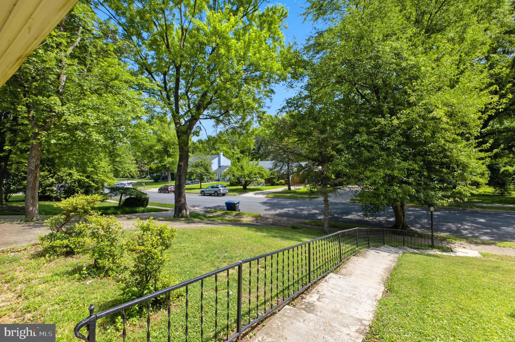 MC LEAN WEST - Residential
