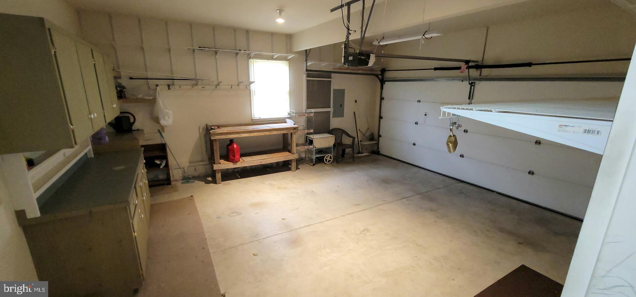 MILL POND ACRES (1) - Residential Lease