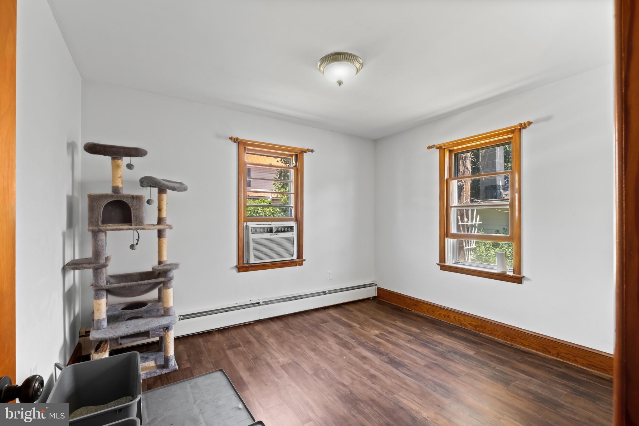 HURLOCK - Residential