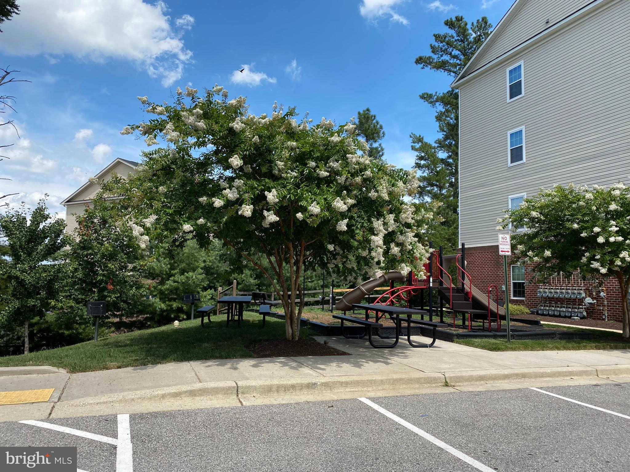 STONEY RUN VILLAGE - Residential