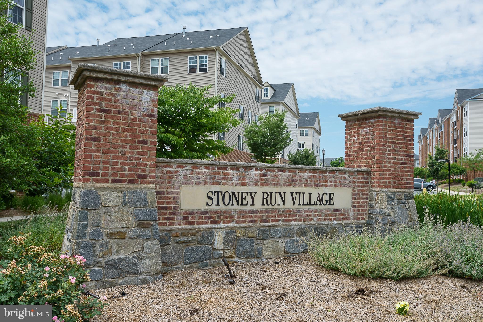 STONEY RUN VILLAGE - Residential