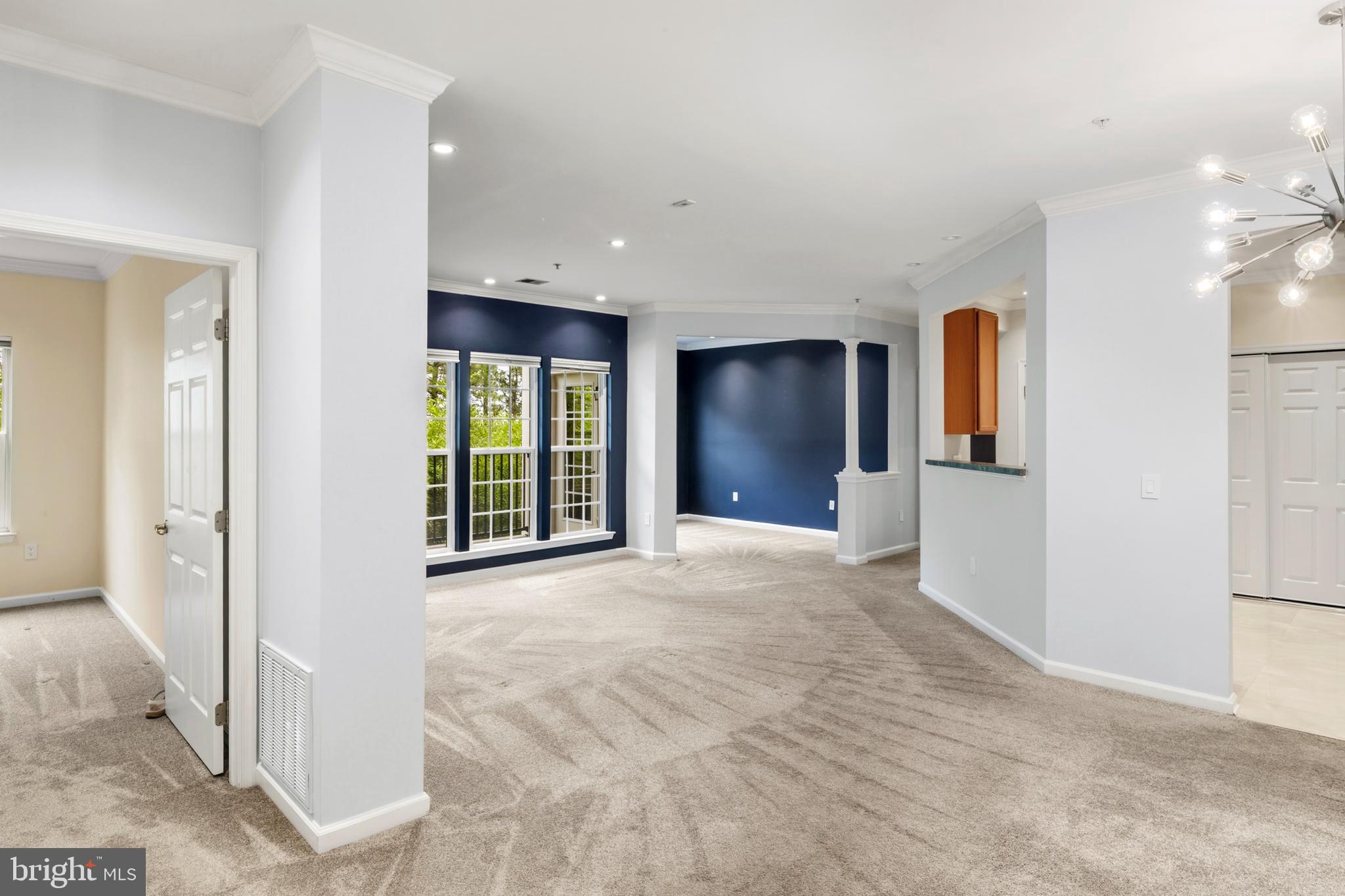 STONEY RUN VILLAGE - Residential