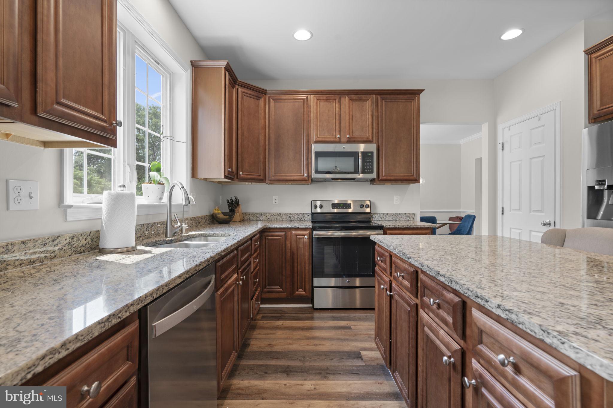 STELLA GLEN - Residential