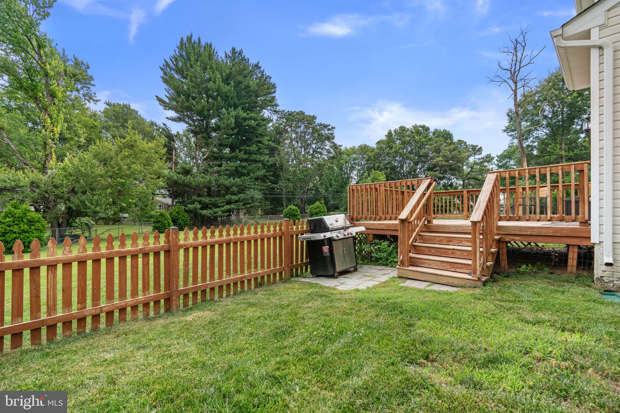 STELLA GLEN - Residential