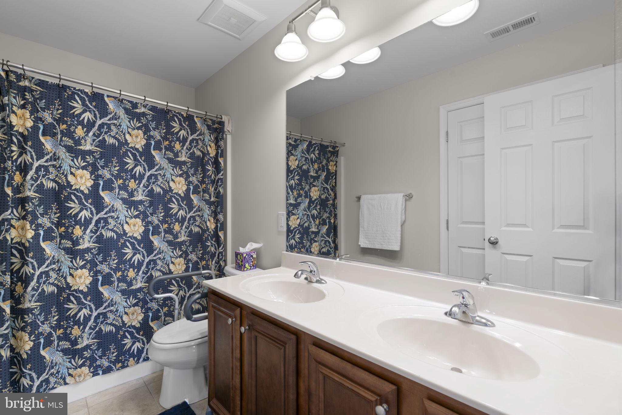 STELLA GLEN - Residential