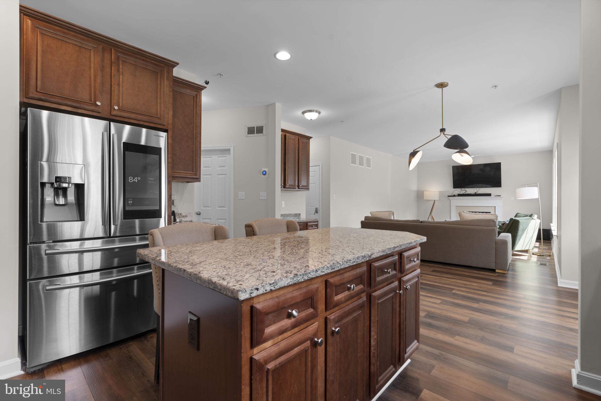 STELLA GLEN - Residential