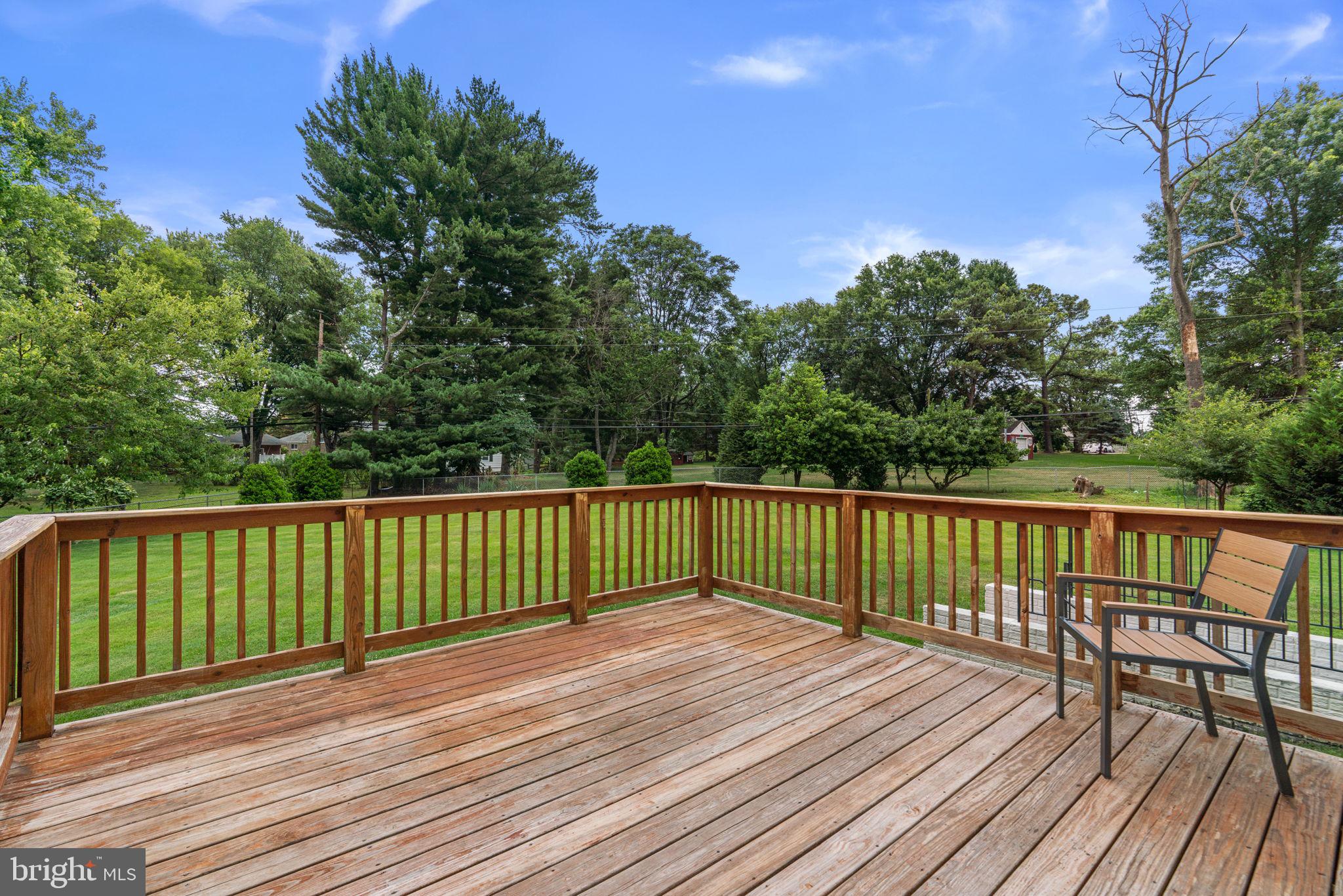 STELLA GLEN - Residential