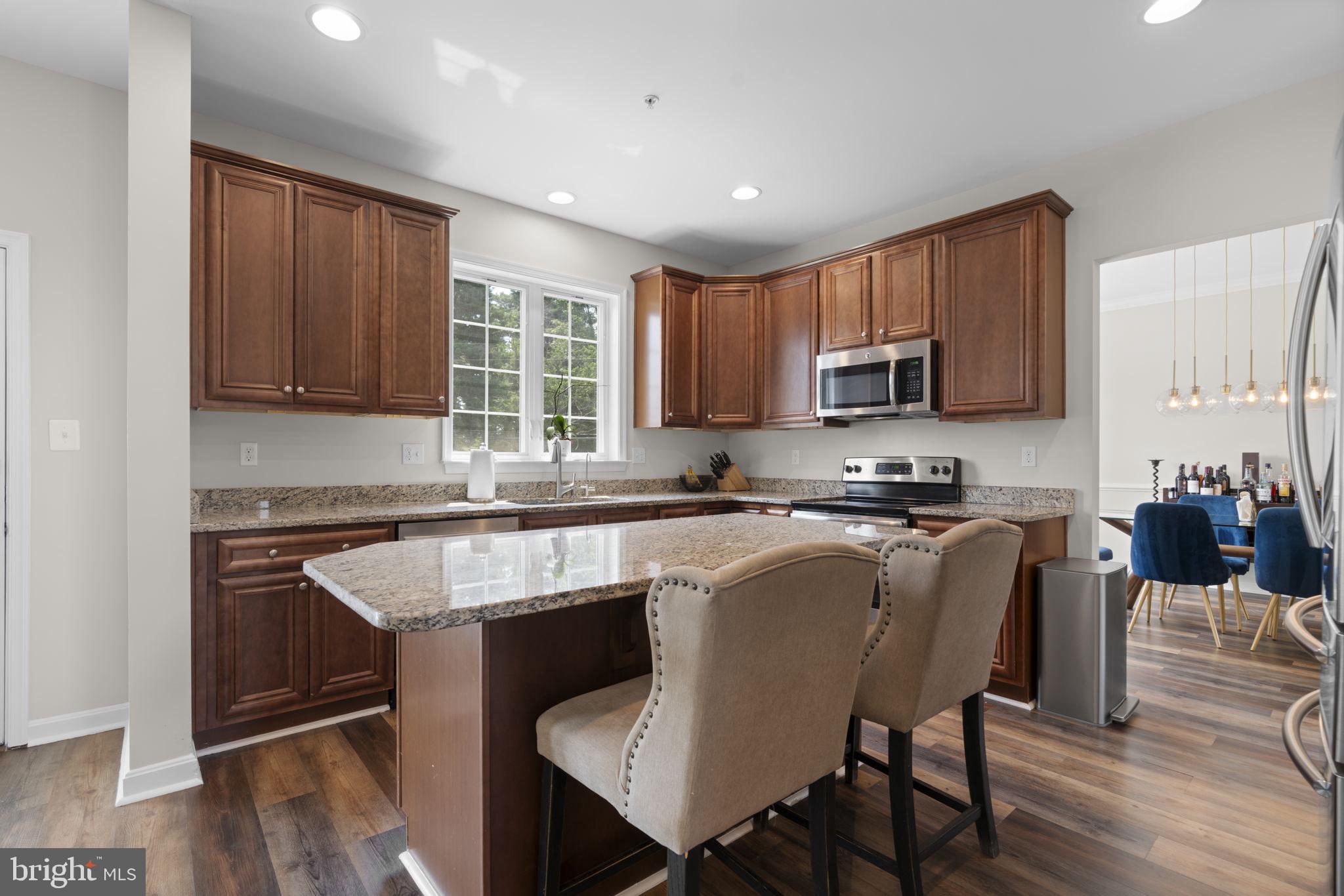 STELLA GLEN - Residential