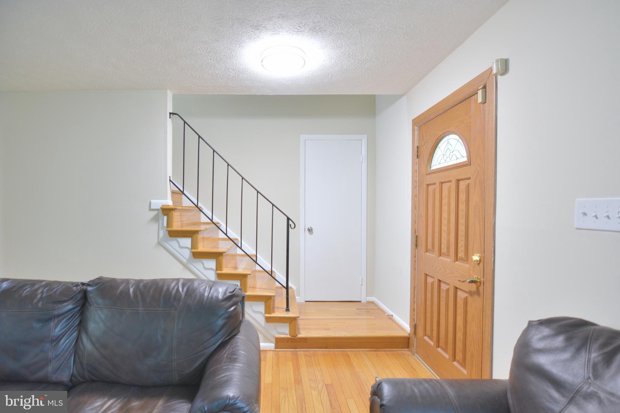 QUINCE ORCHARD MANOR - Residential