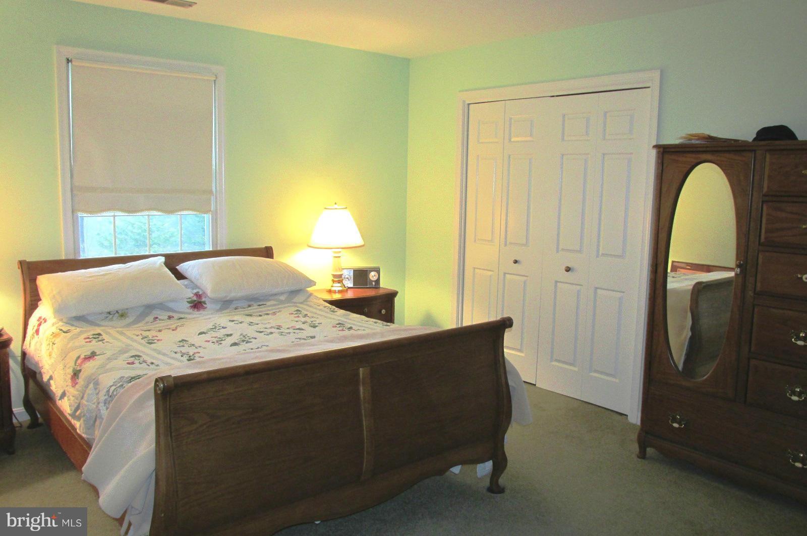 FRIENDSHIP KNOLLS - Residential