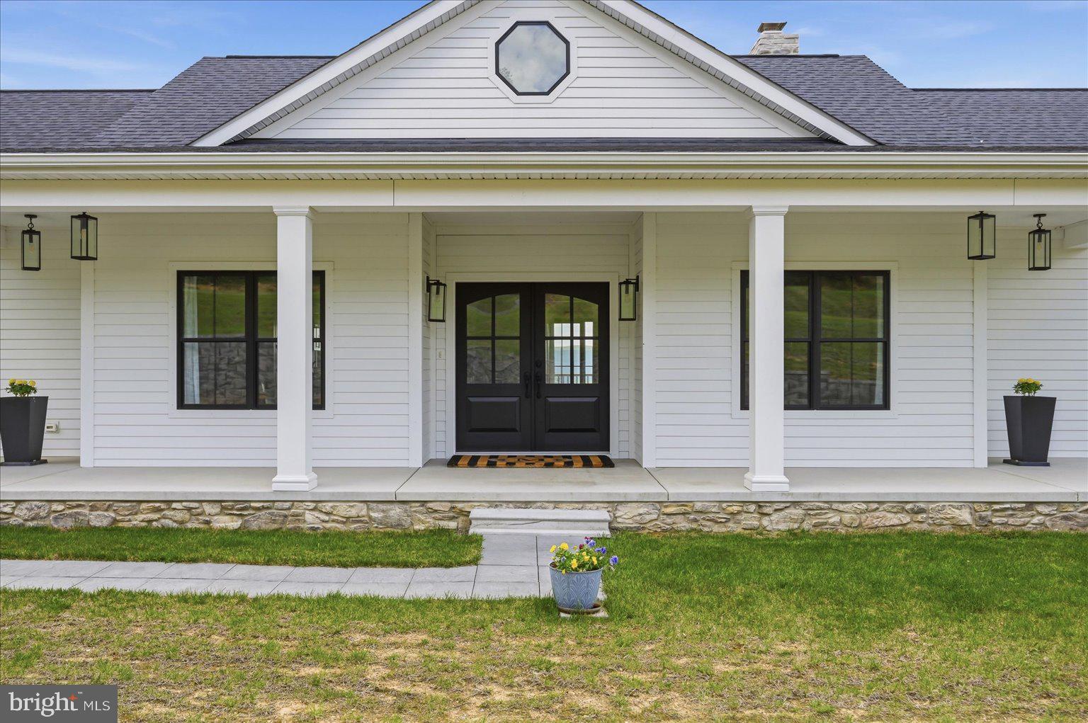 WOODSTOCK VIEWS - Residential