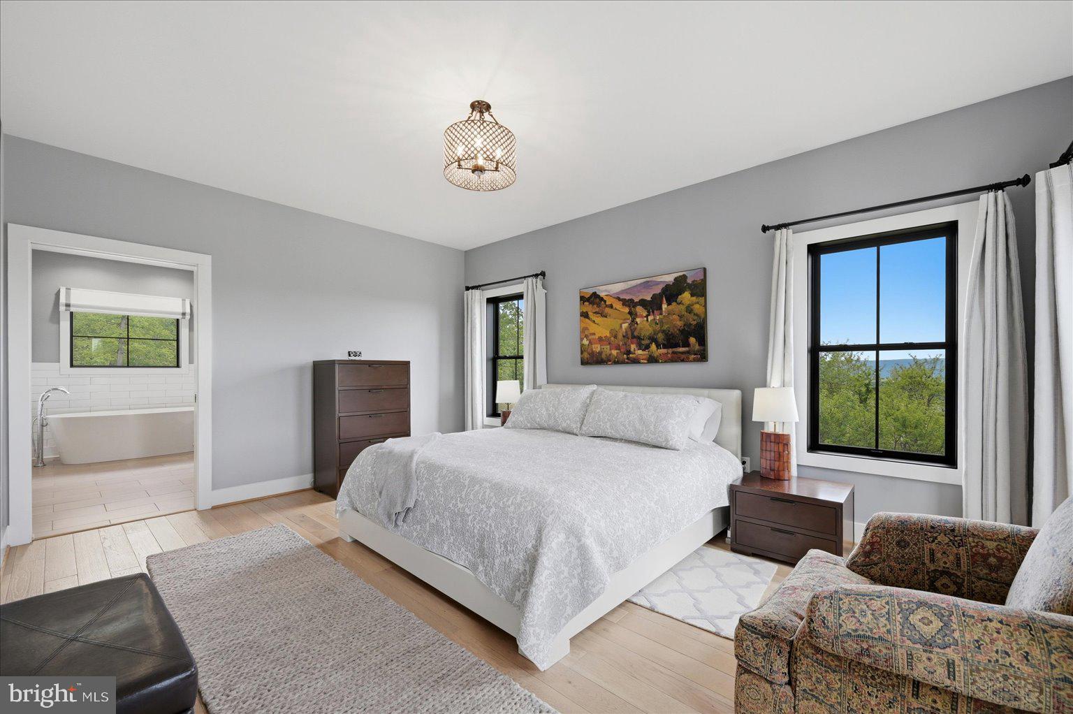 WOODSTOCK VIEWS - Residential